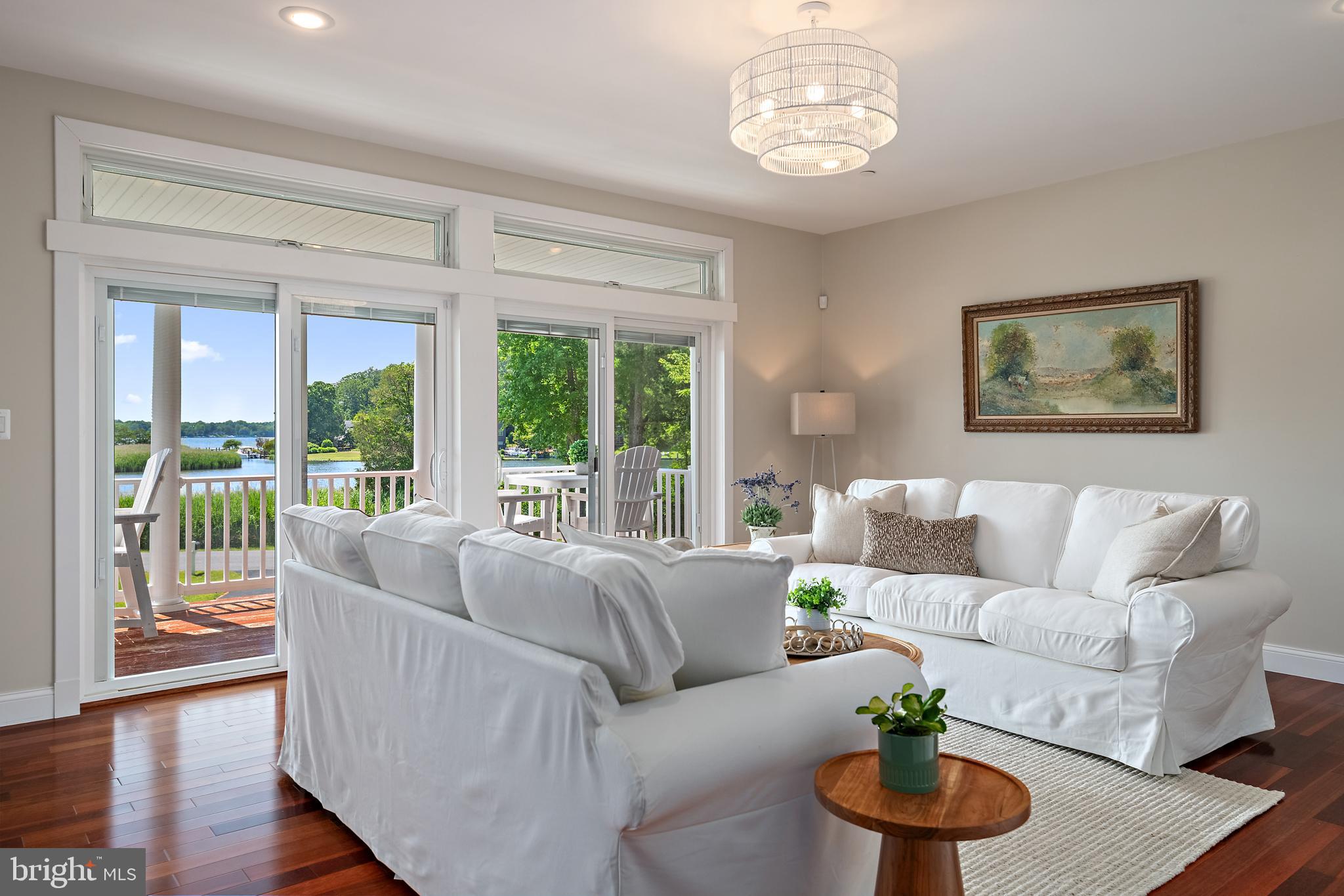 HILLSMERE SHORES - Residential