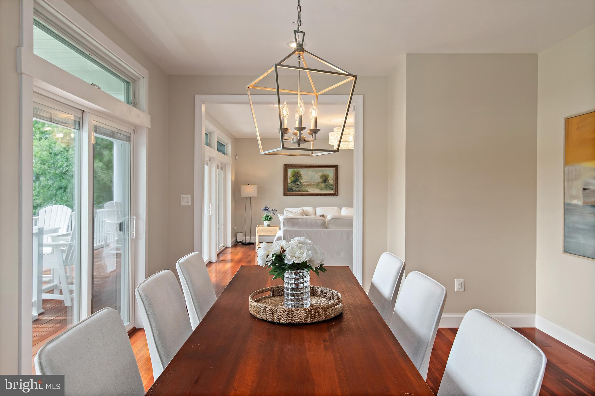 HILLSMERE SHORES - Residential