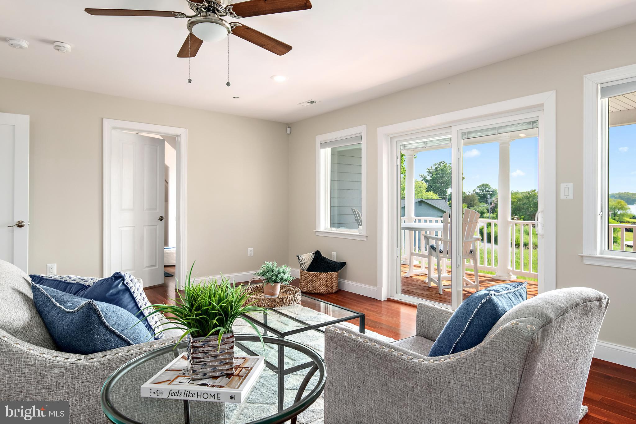 HILLSMERE SHORES - Residential
