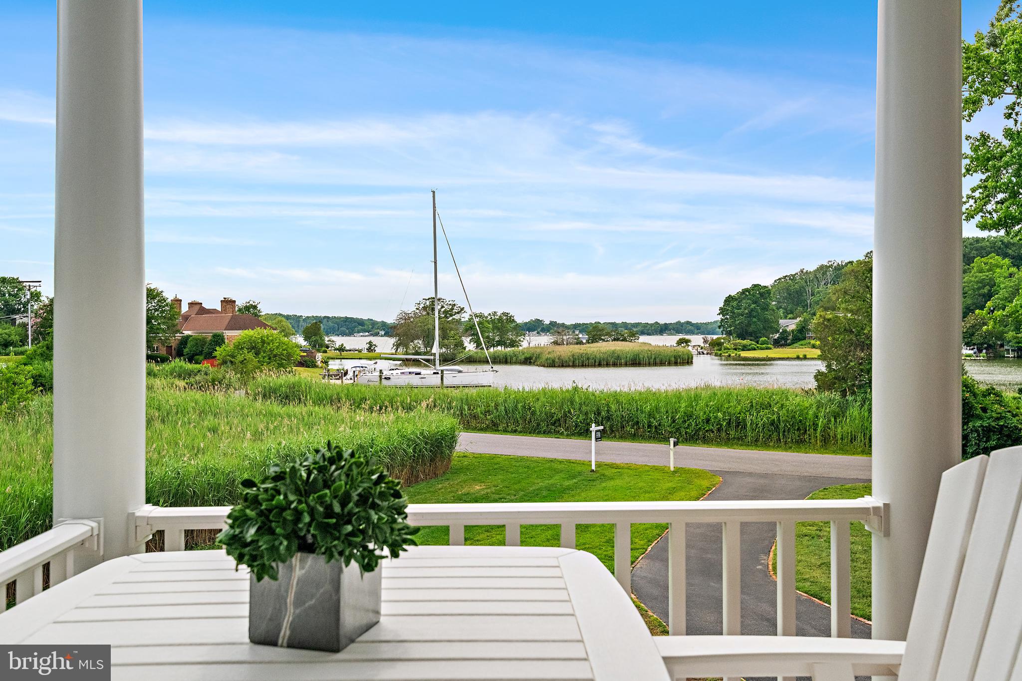 HILLSMERE SHORES - Residential