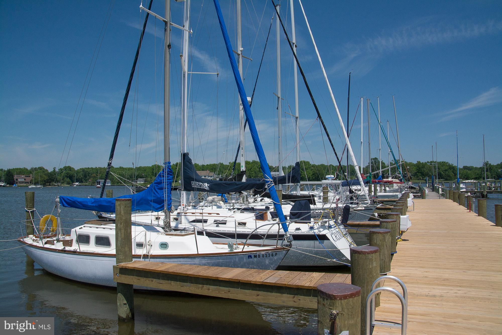 HILLSMERE SHORES - Residential