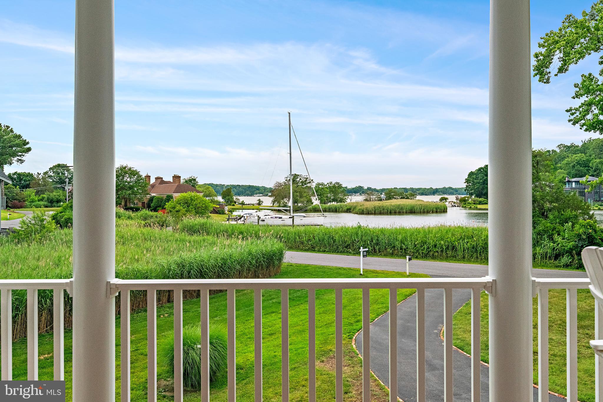 HILLSMERE SHORES - Residential