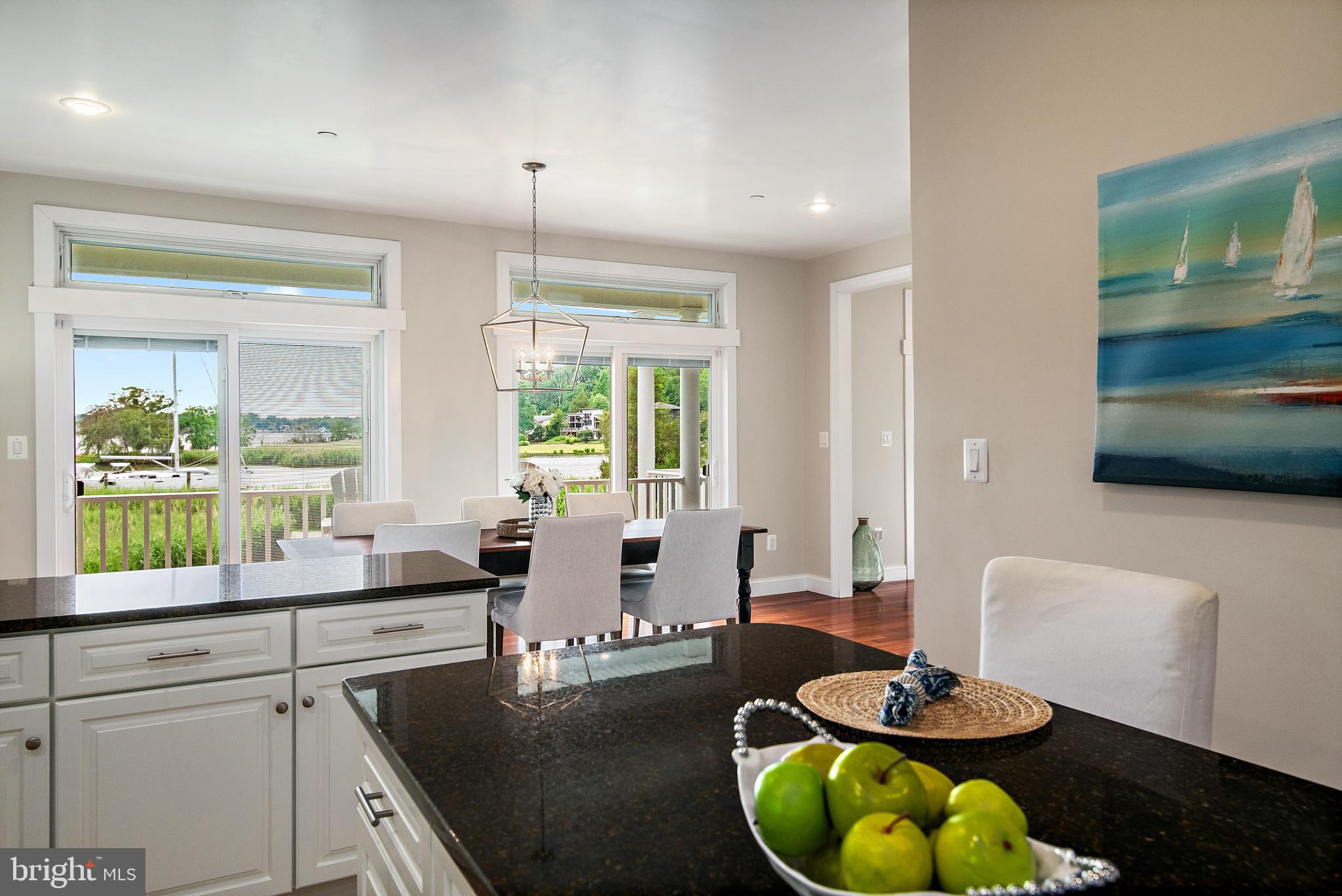 HILLSMERE SHORES - Residential