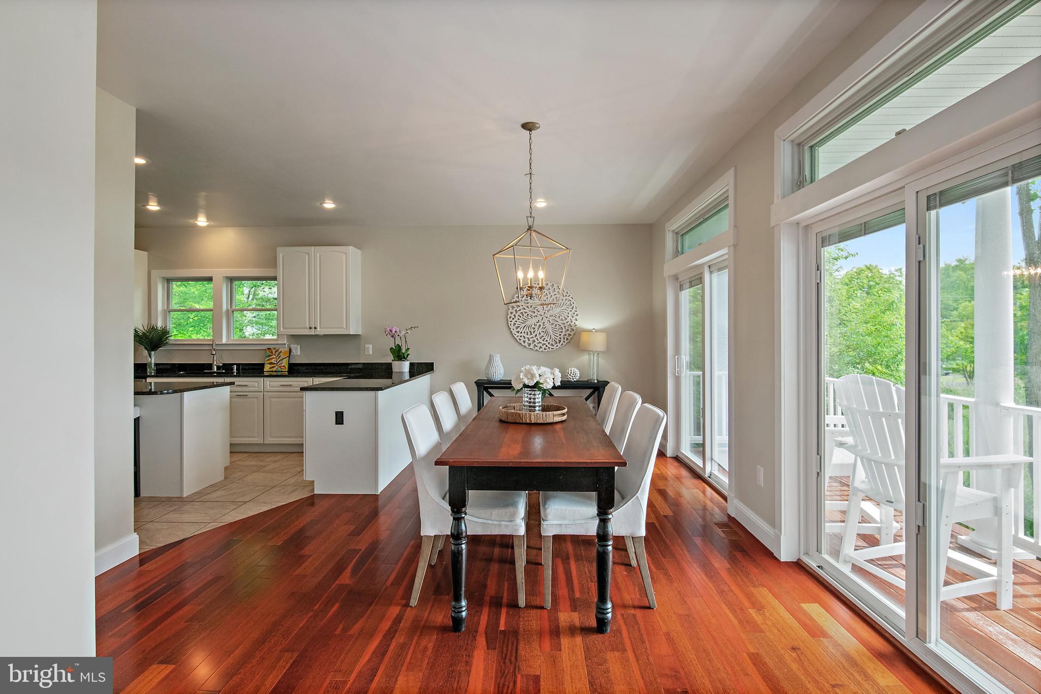 HILLSMERE SHORES - Residential