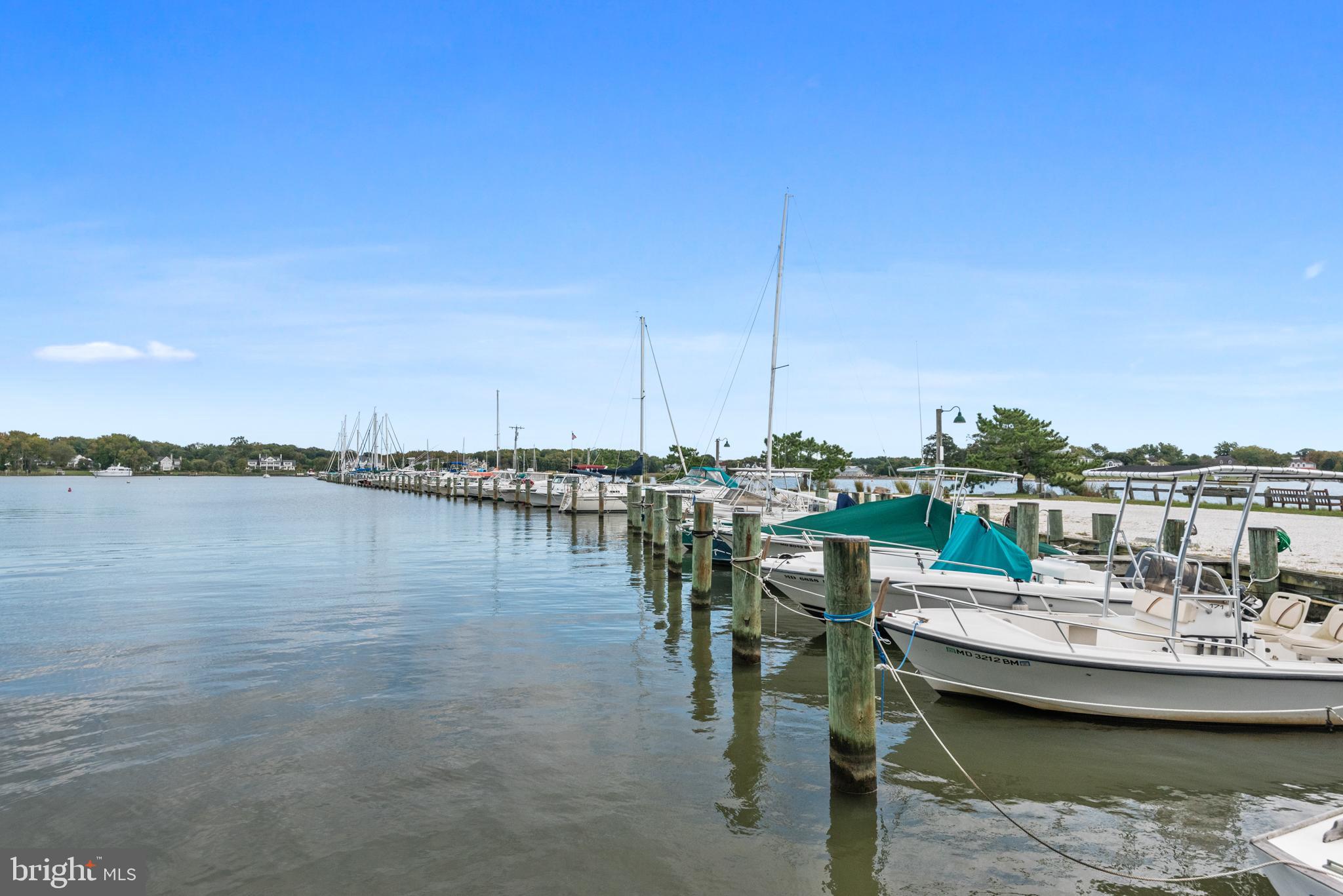 HILLSMERE SHORES - Residential