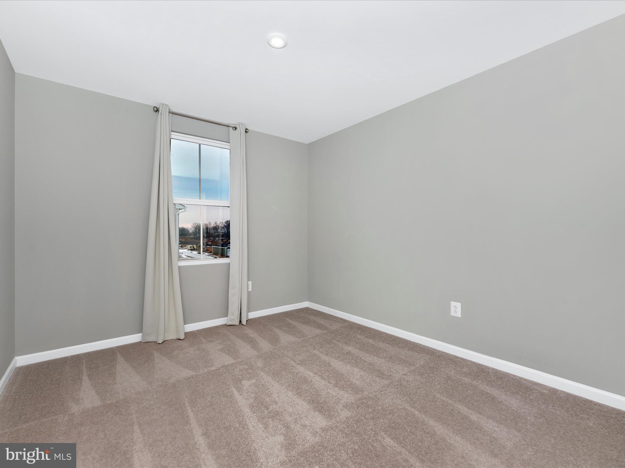 CARDINAL POINTE - Residential