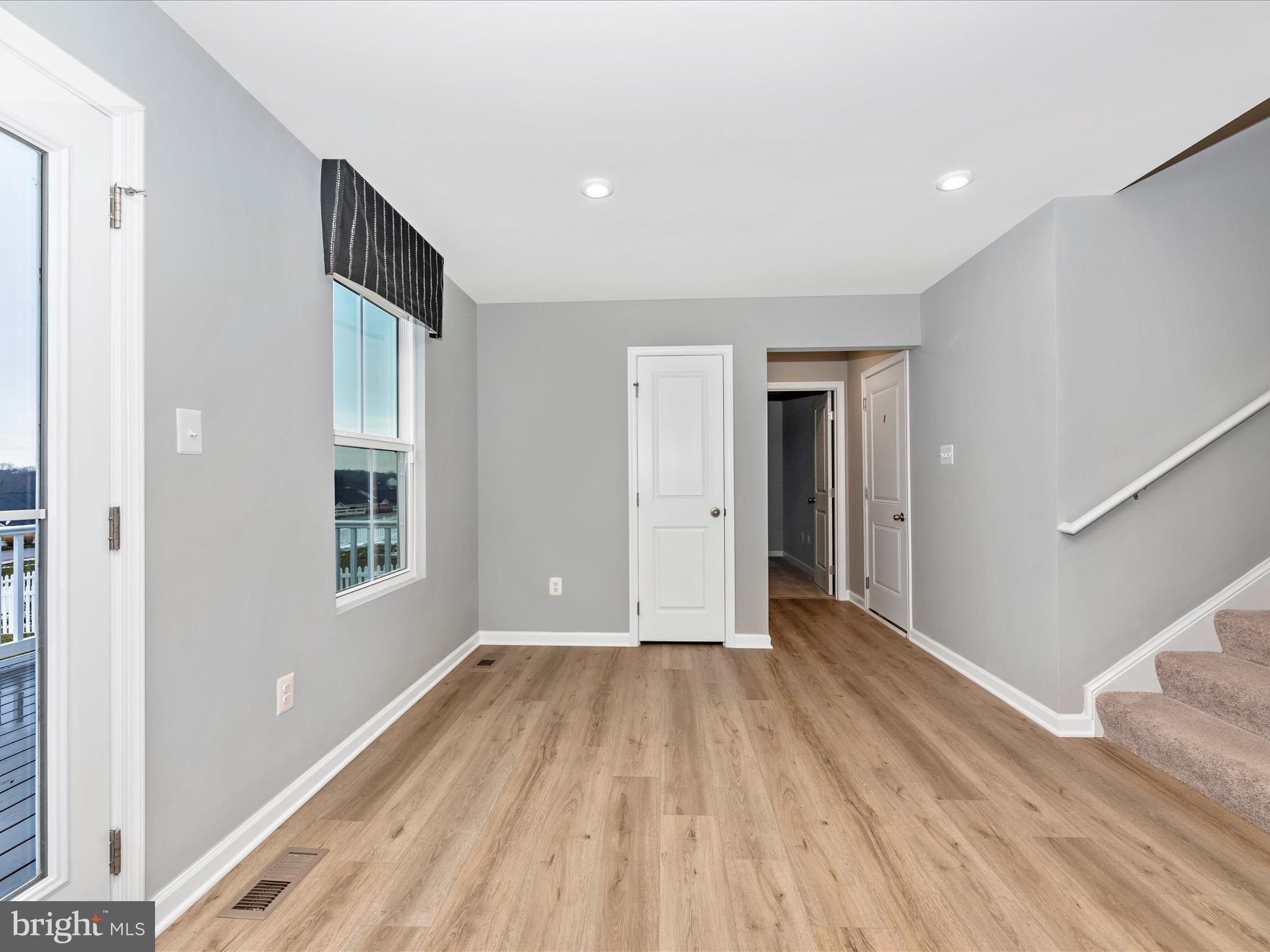 CARDINAL POINTE - Residential