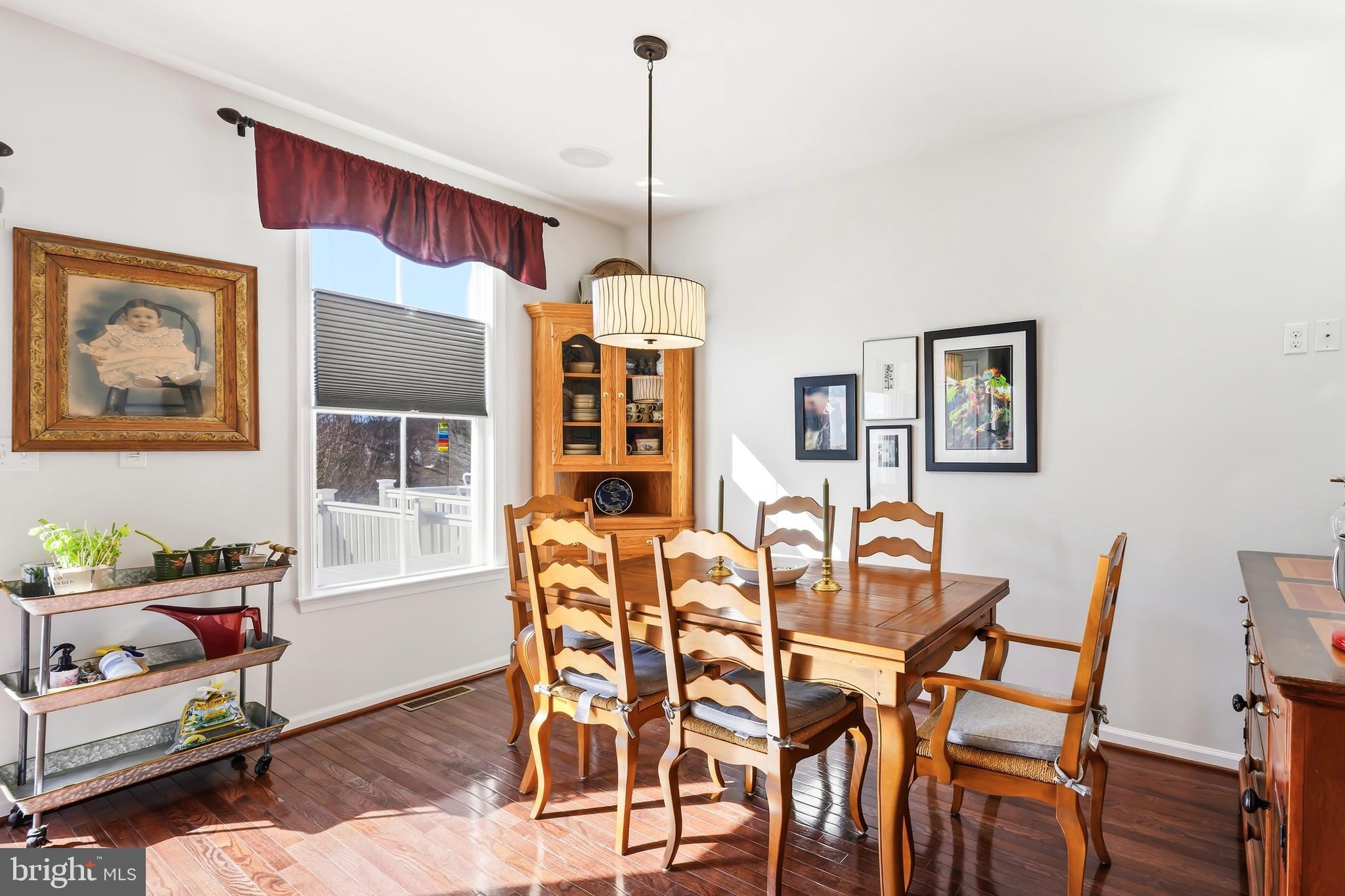 ELLENDALE - Residential