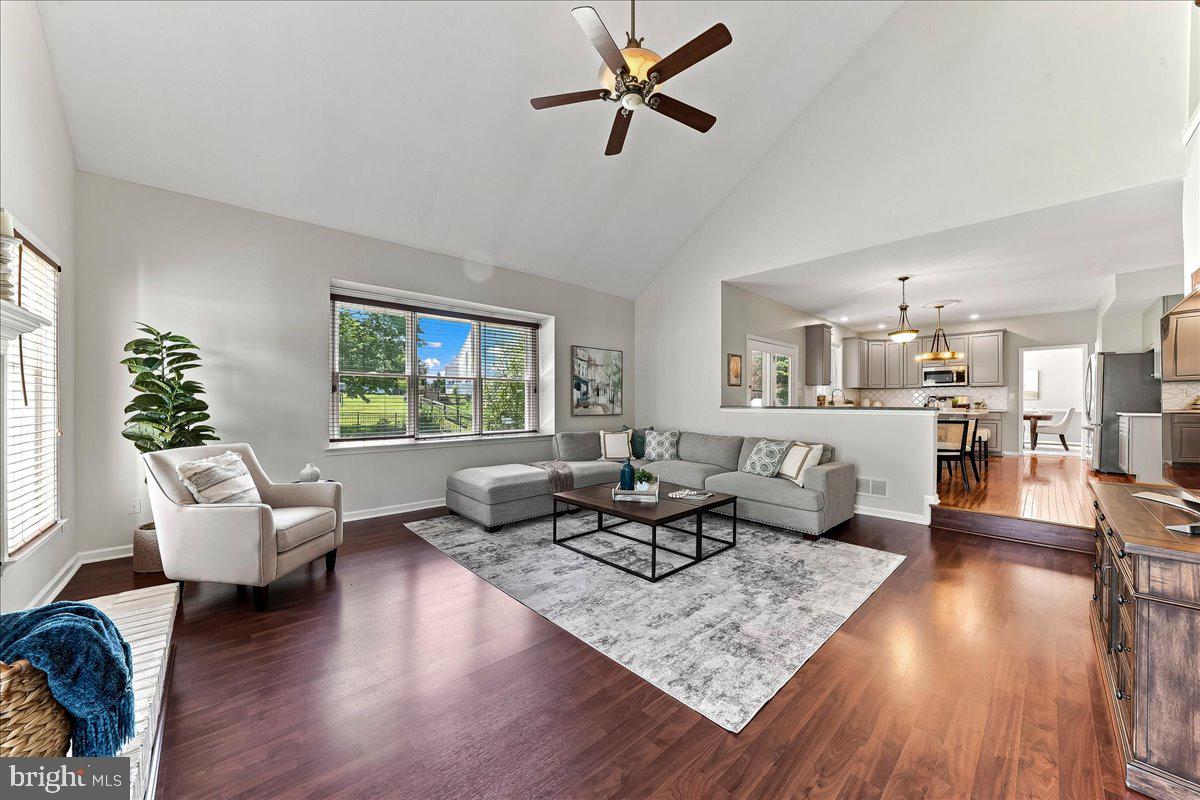 WILLOWDALE CROSSIN - Residential