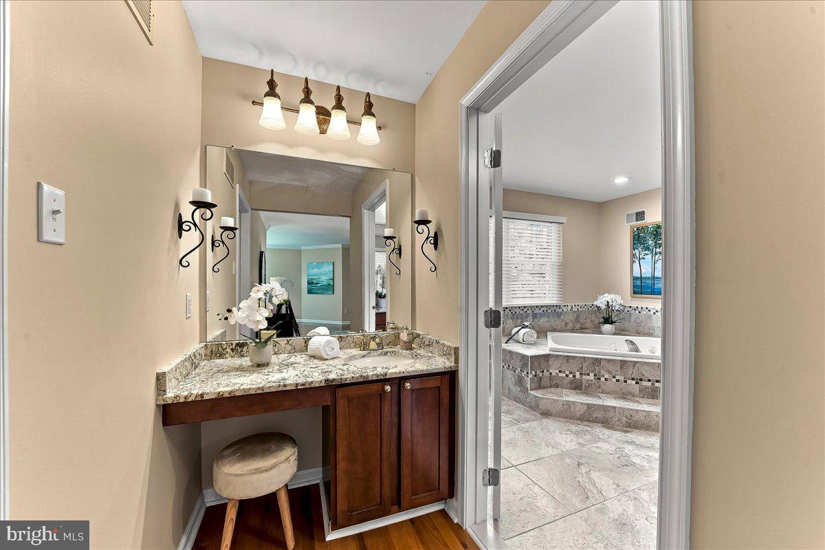 WILLOWDALE CROSSIN - Residential
