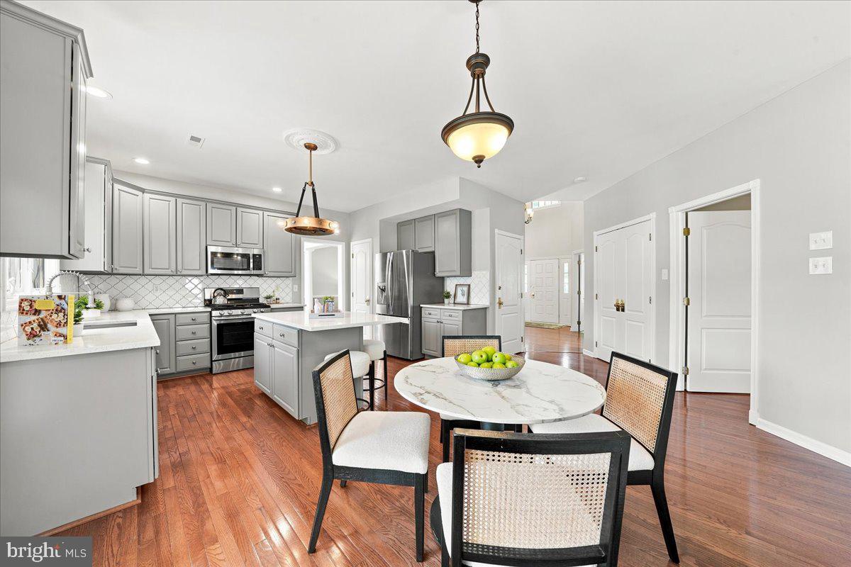WILLOWDALE CROSSIN - Residential