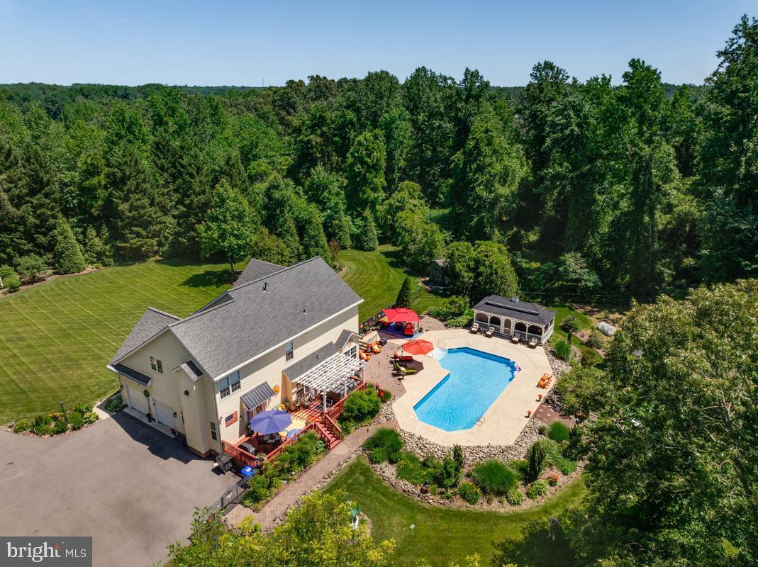 WOODY HOLLOW - Residential