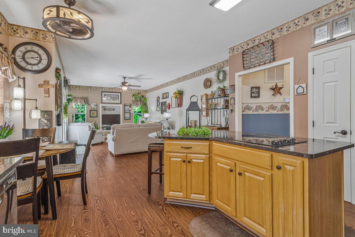 WOODY HOLLOW - Residential