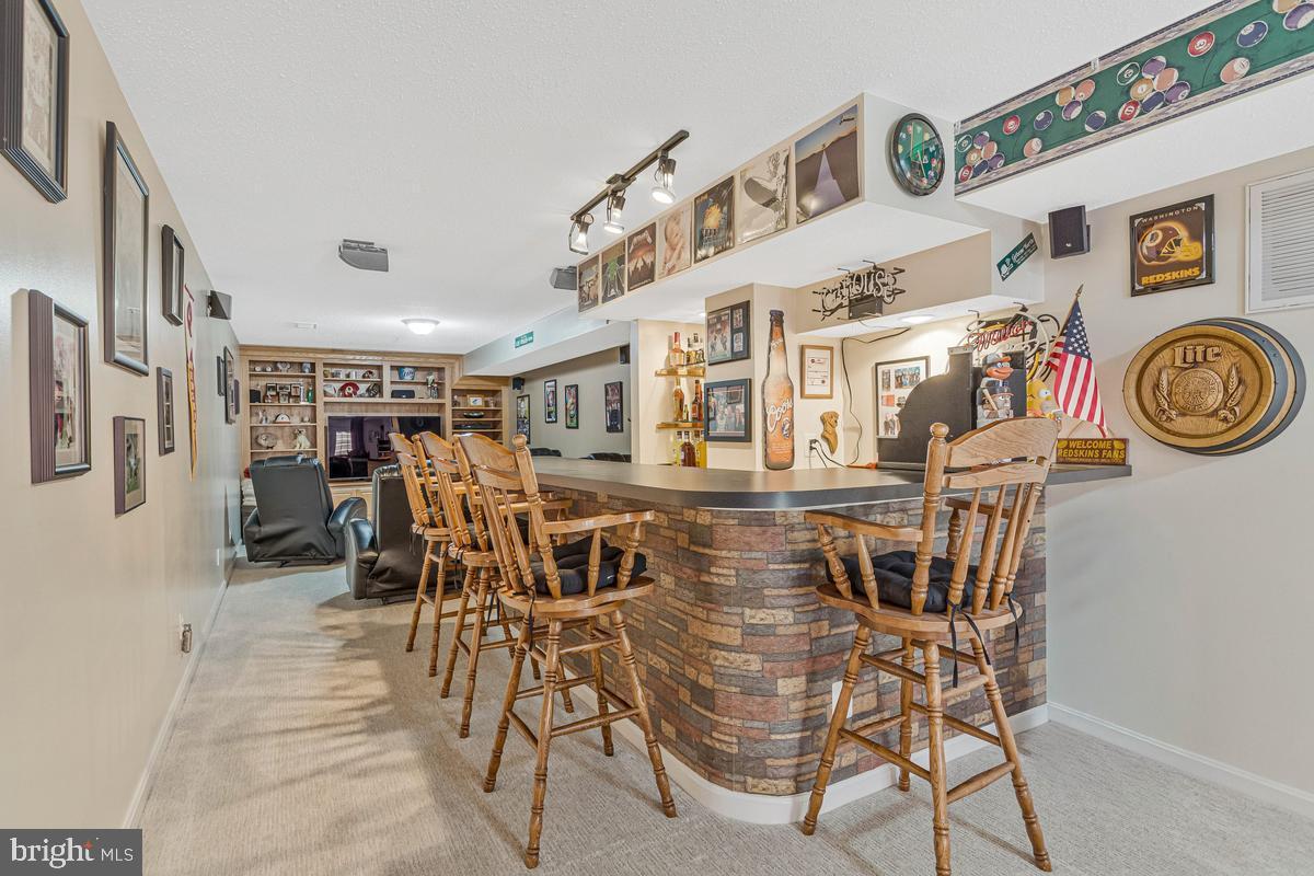 WOODY HOLLOW - Residential