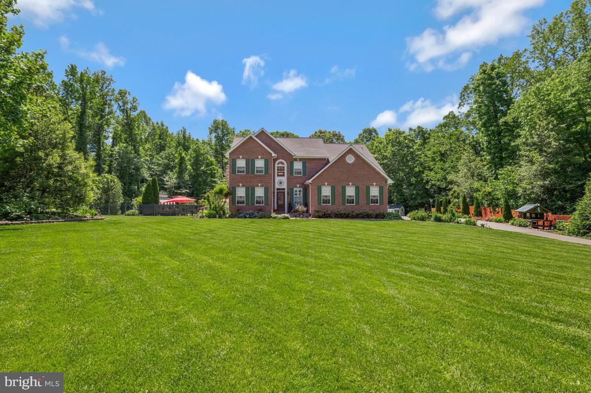 WOODY HOLLOW - Residential