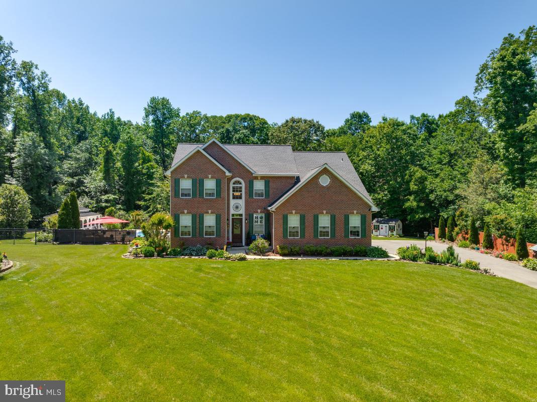 WOODY HOLLOW - Residential
