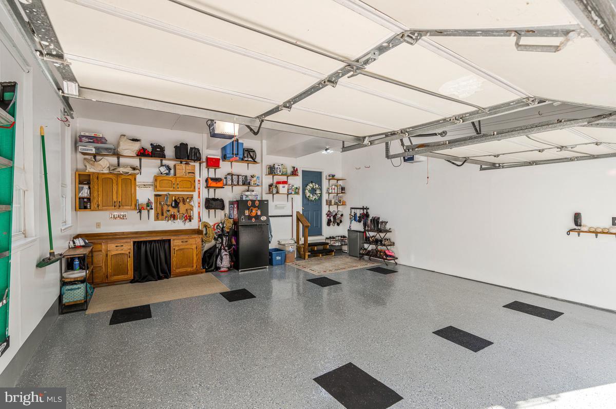 WOODY HOLLOW - Residential