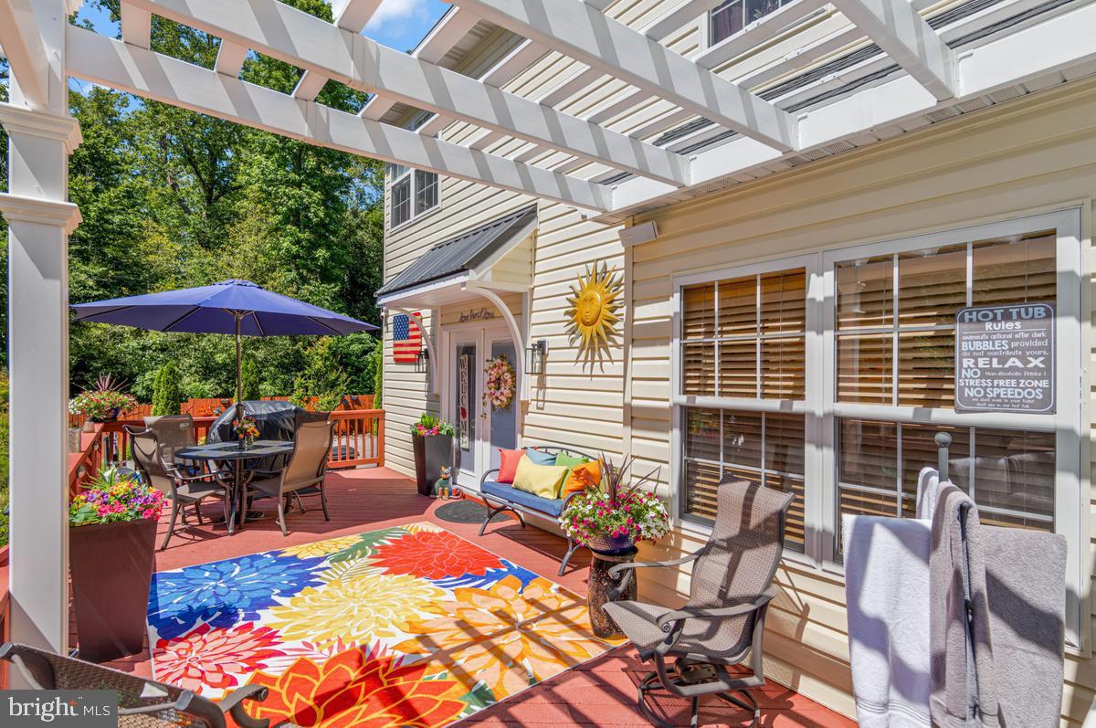 WOODY HOLLOW - Residential