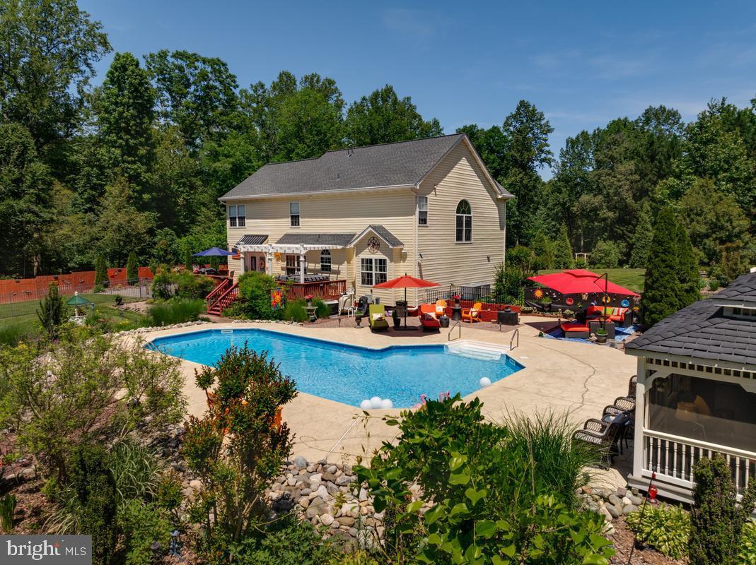 WOODY HOLLOW - Residential