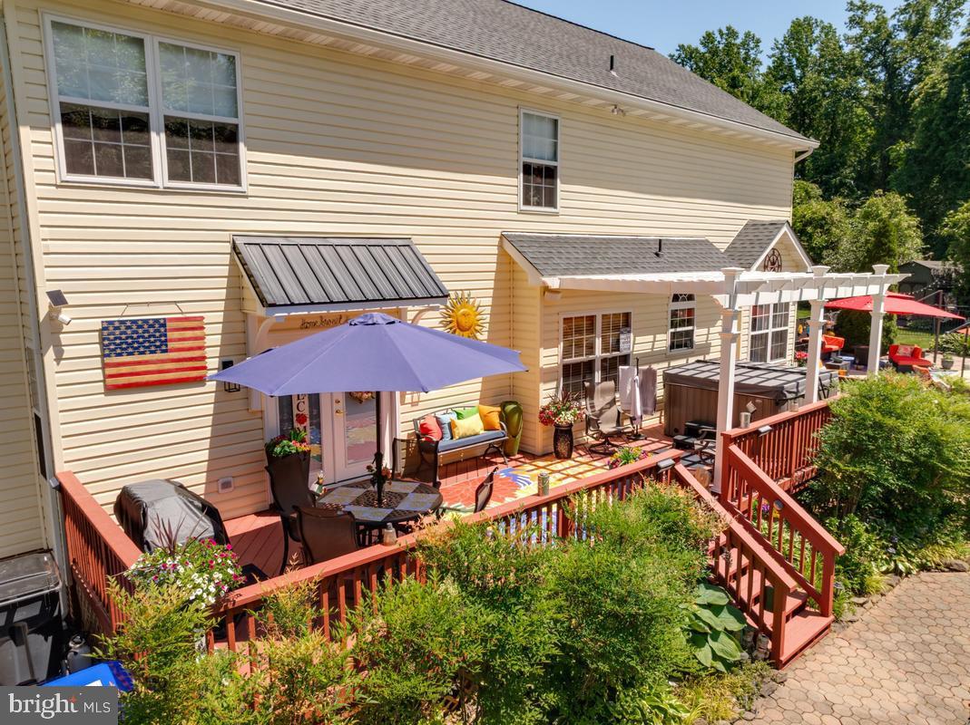 WOODY HOLLOW - Residential