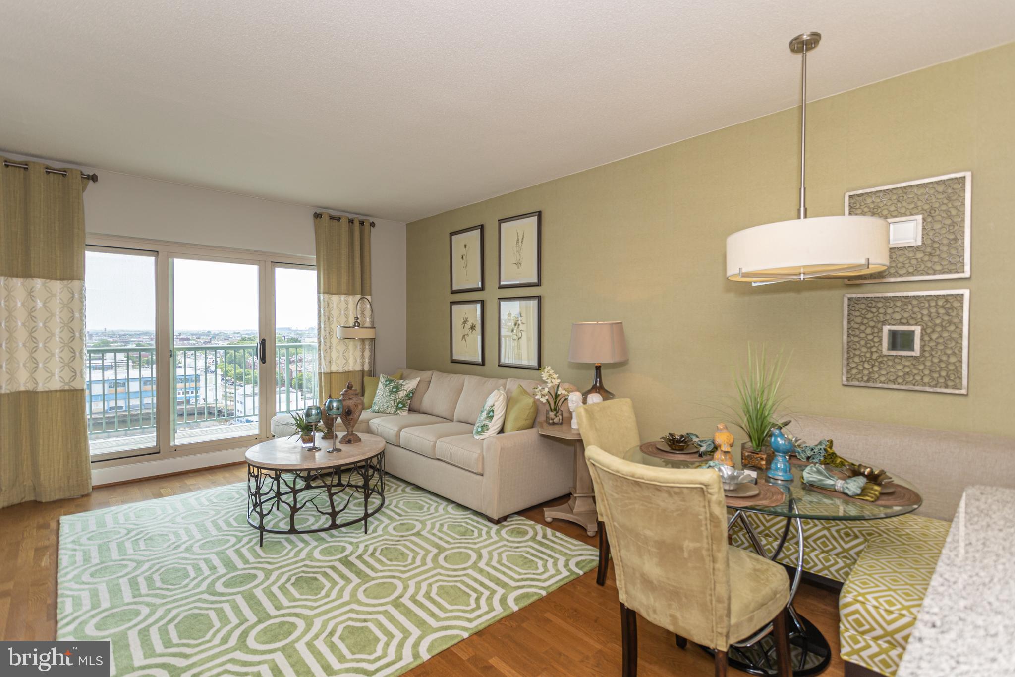 DOCKSIDE CONDOMINIUM - Residential