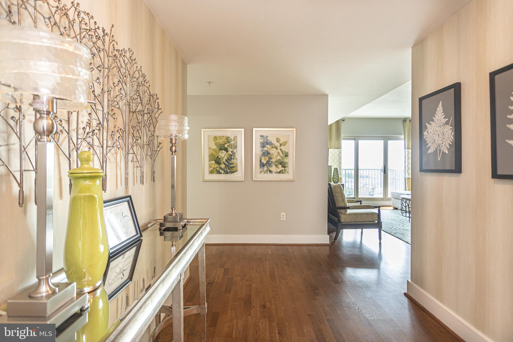 DOCKSIDE CONDOMINIUM - Residential