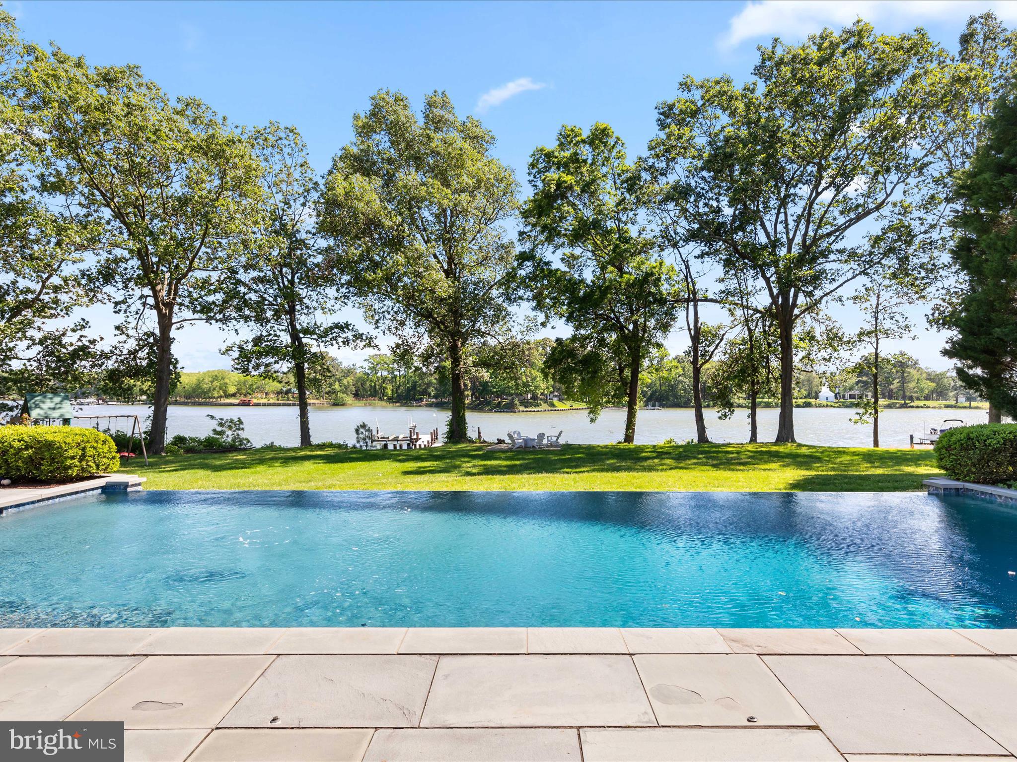 EASTON - Residential
