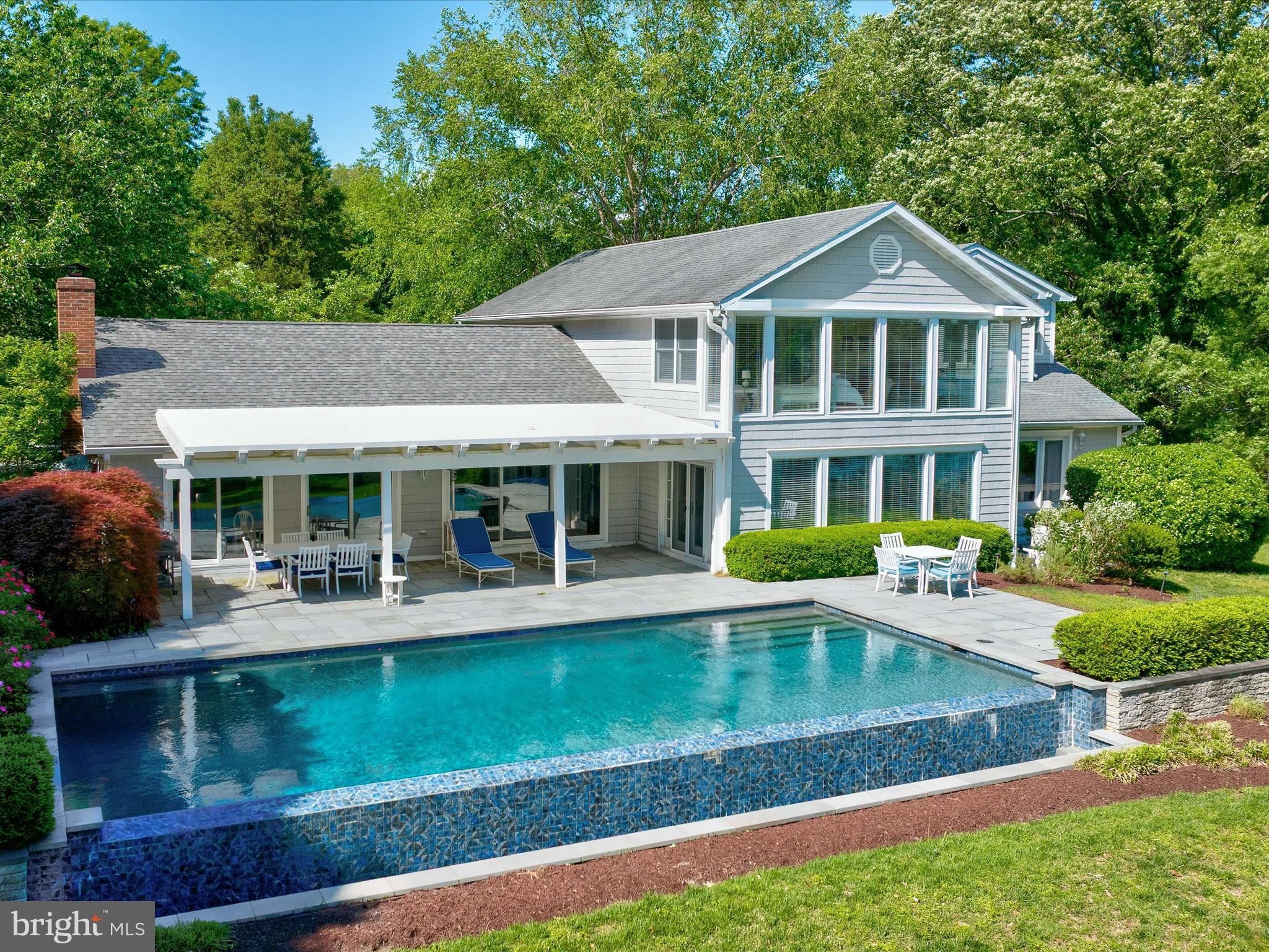 EASTON - Residential