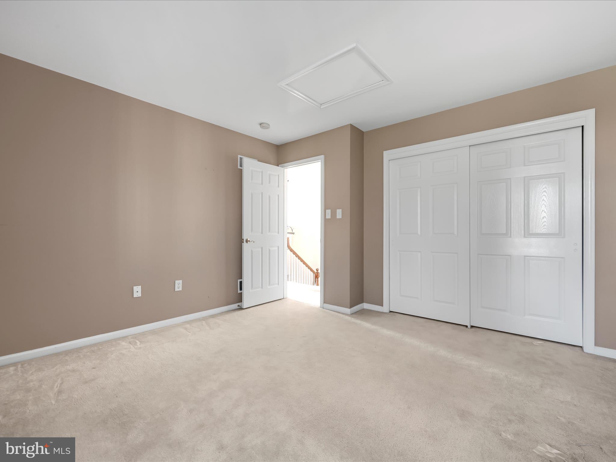 SOUTHGATE - Residential