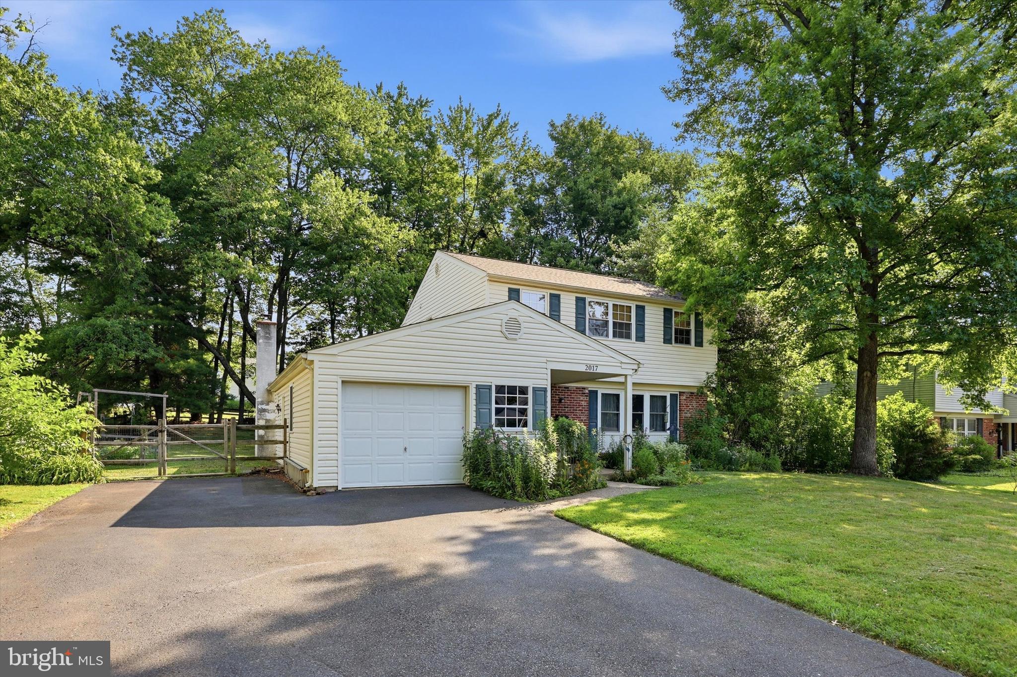 PALOMINO FARMS - Residential
