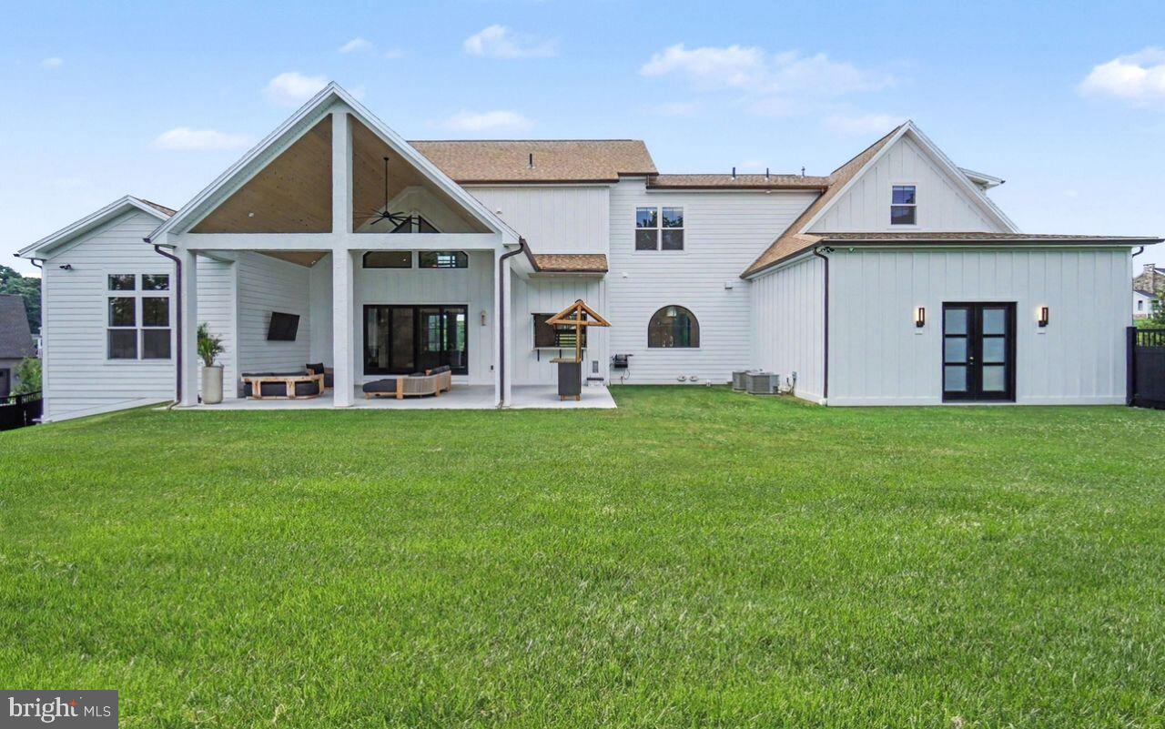 FARM CREST - Residential