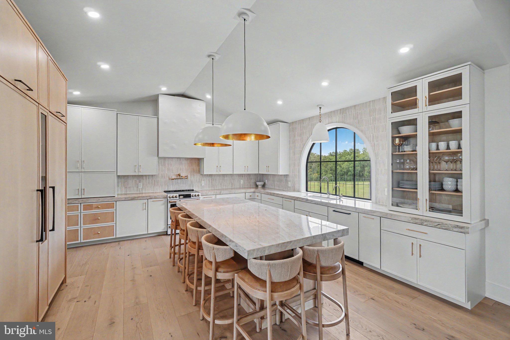 FARM CREST - Residential