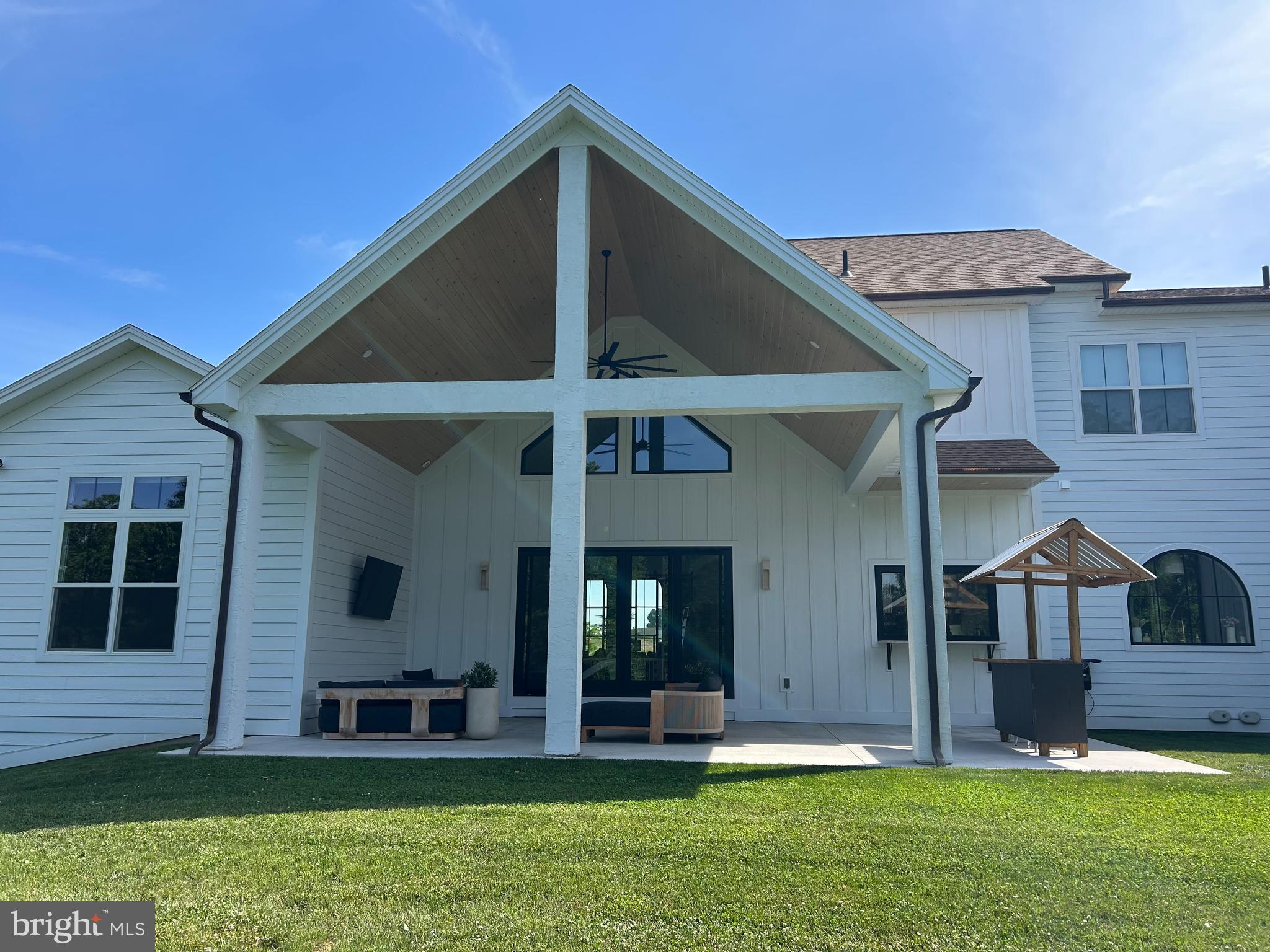 FARM CREST - Residential