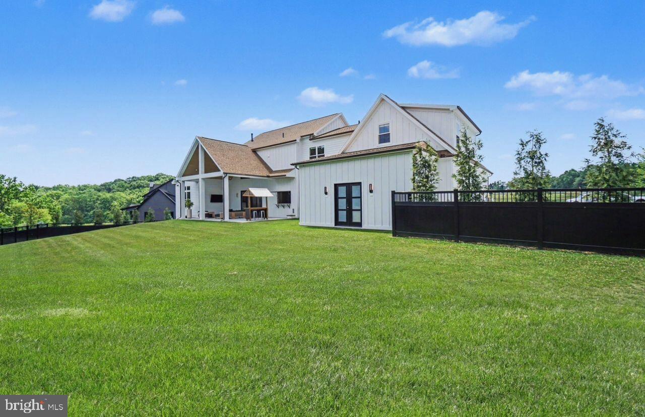 FARM CREST - Residential