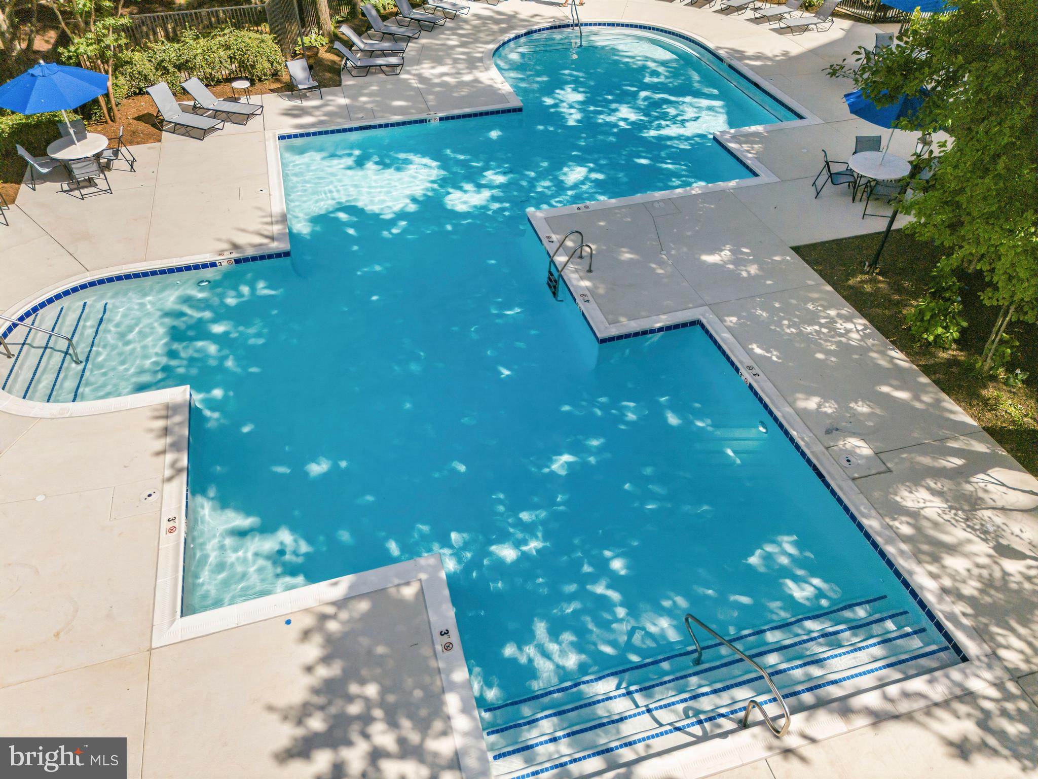 FOUNTAINS AT MCLEAN - Residential