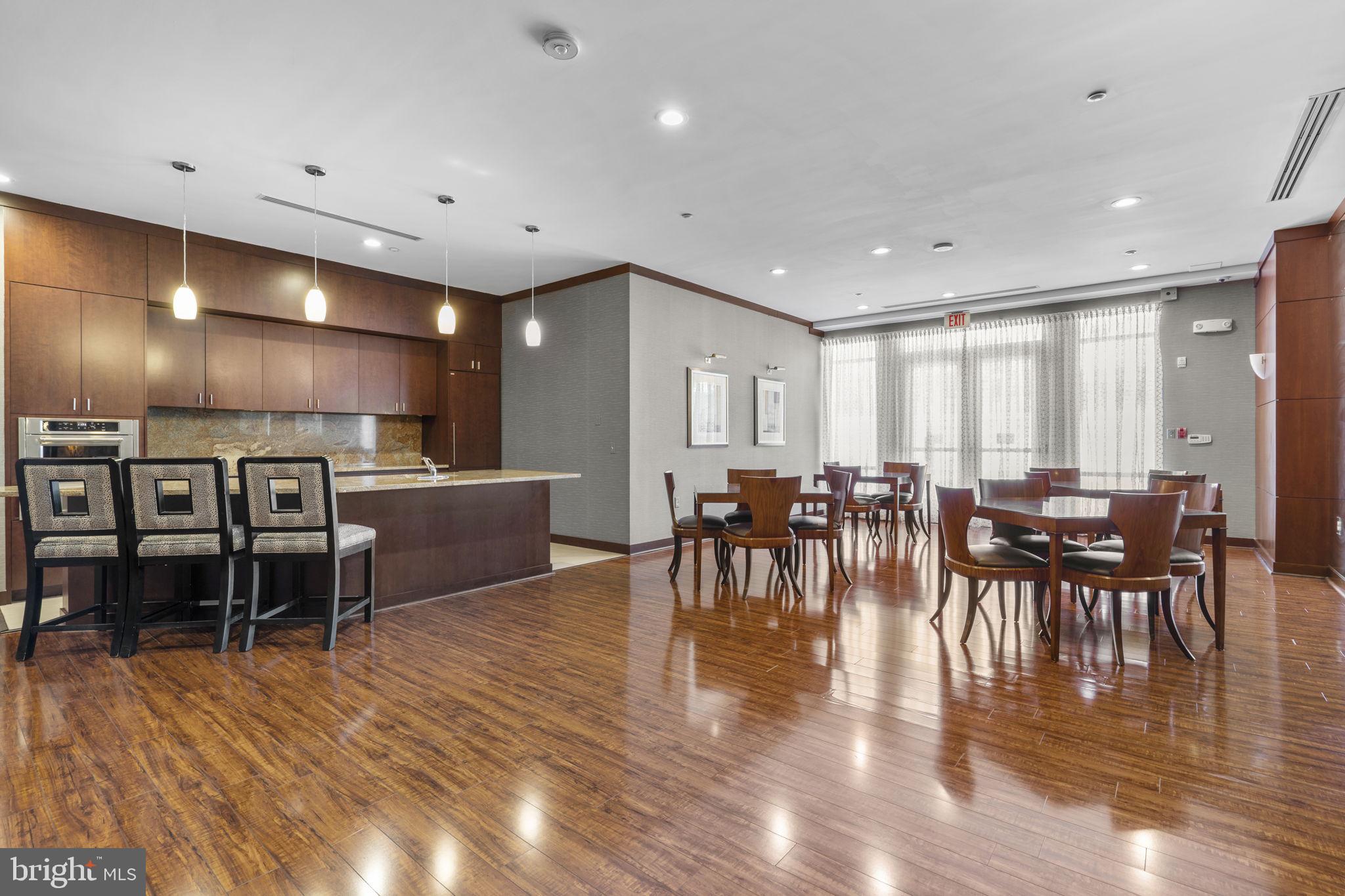 MERCER - Residential