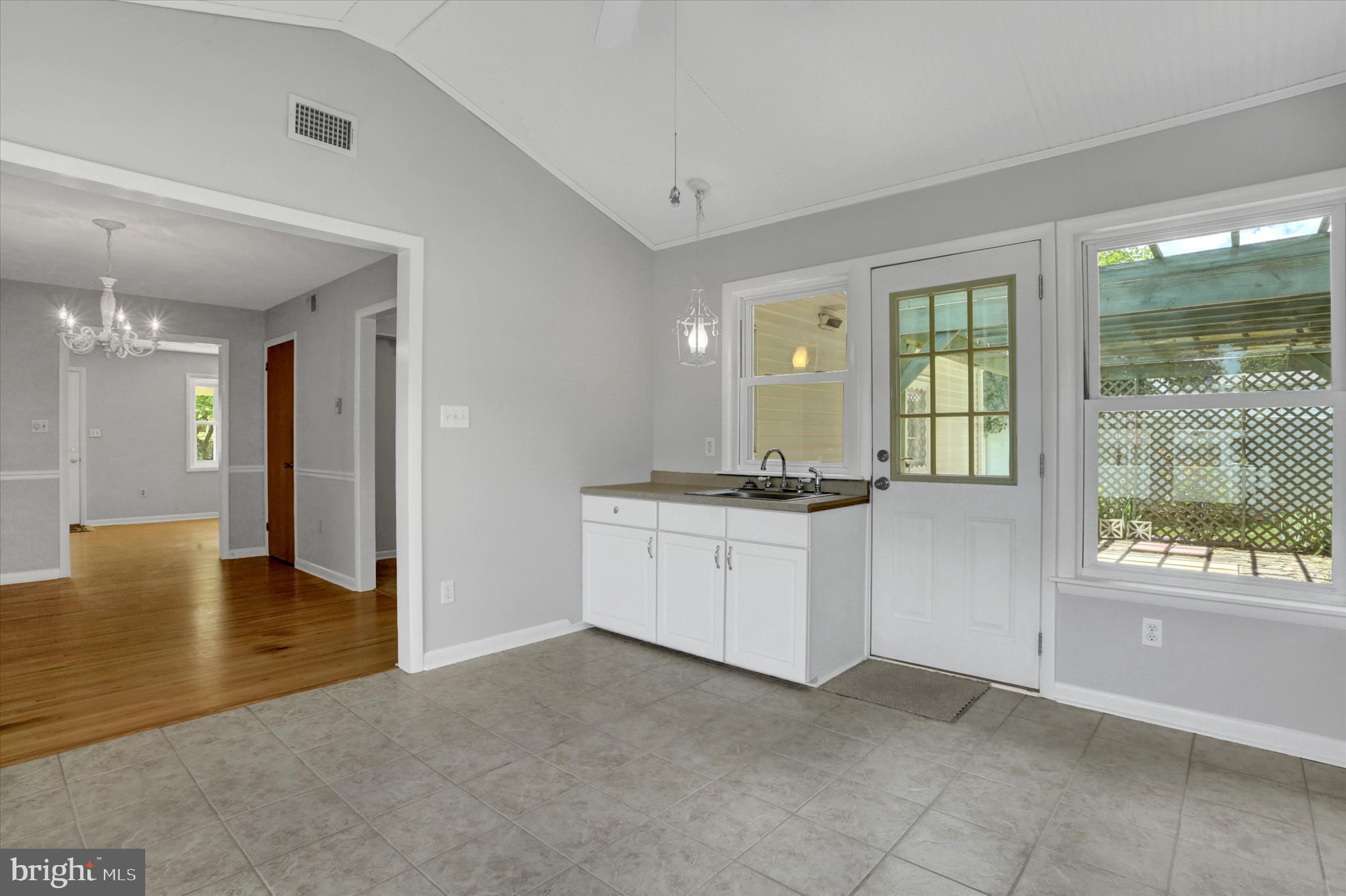 HERITAGE ACRES - Residential