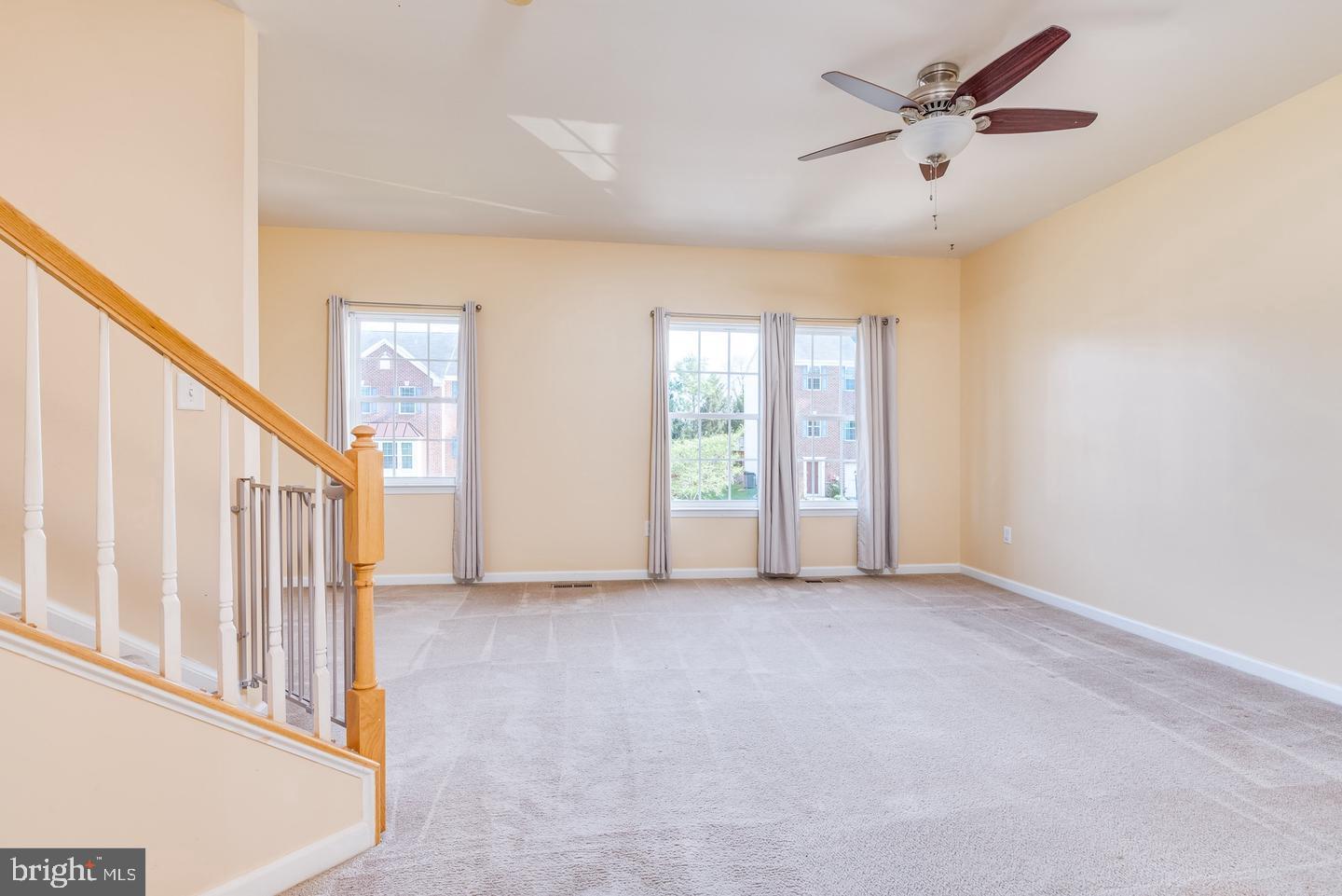 WINDMILL CROSSING - Residential Lease