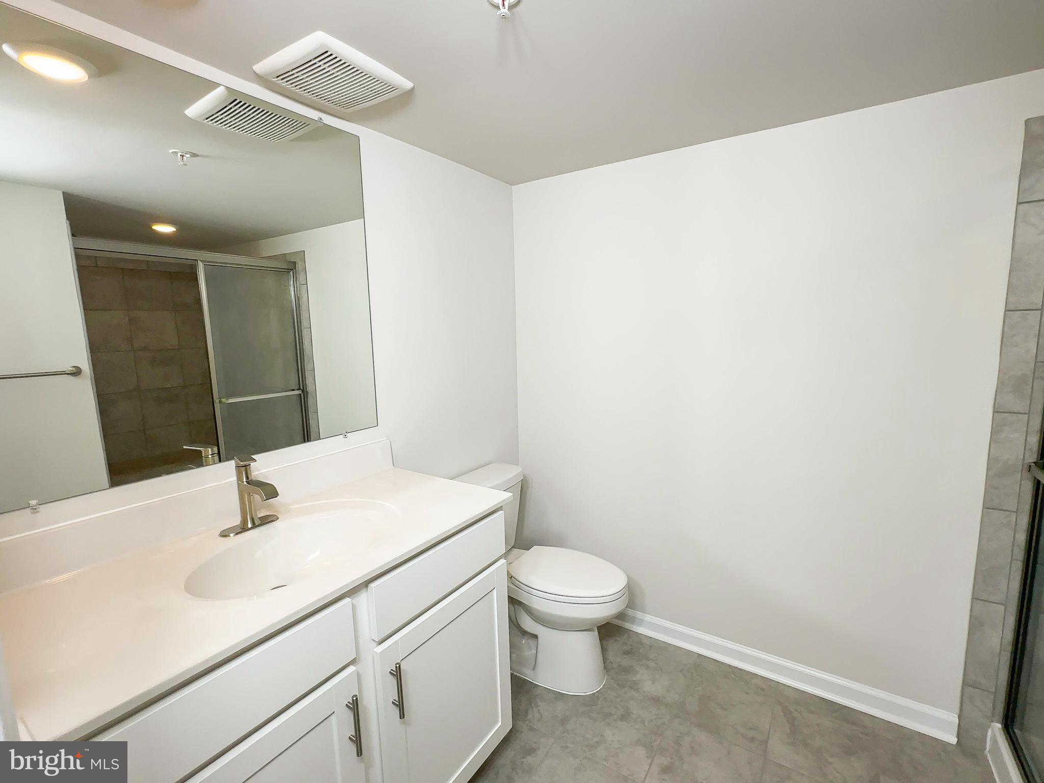 WHITE PLAINS - Residential