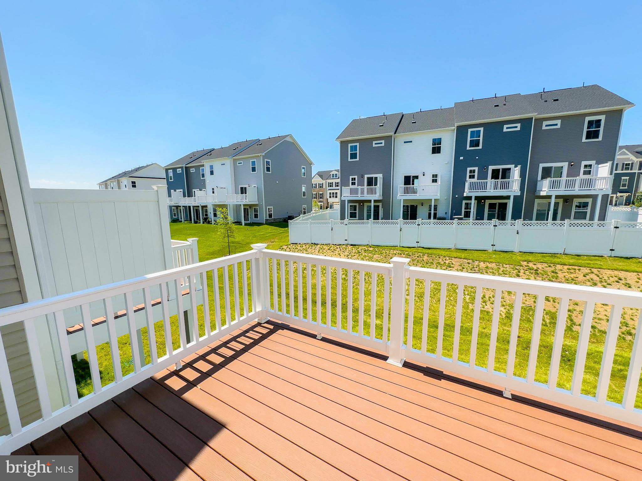 WHITE PLAINS - Residential