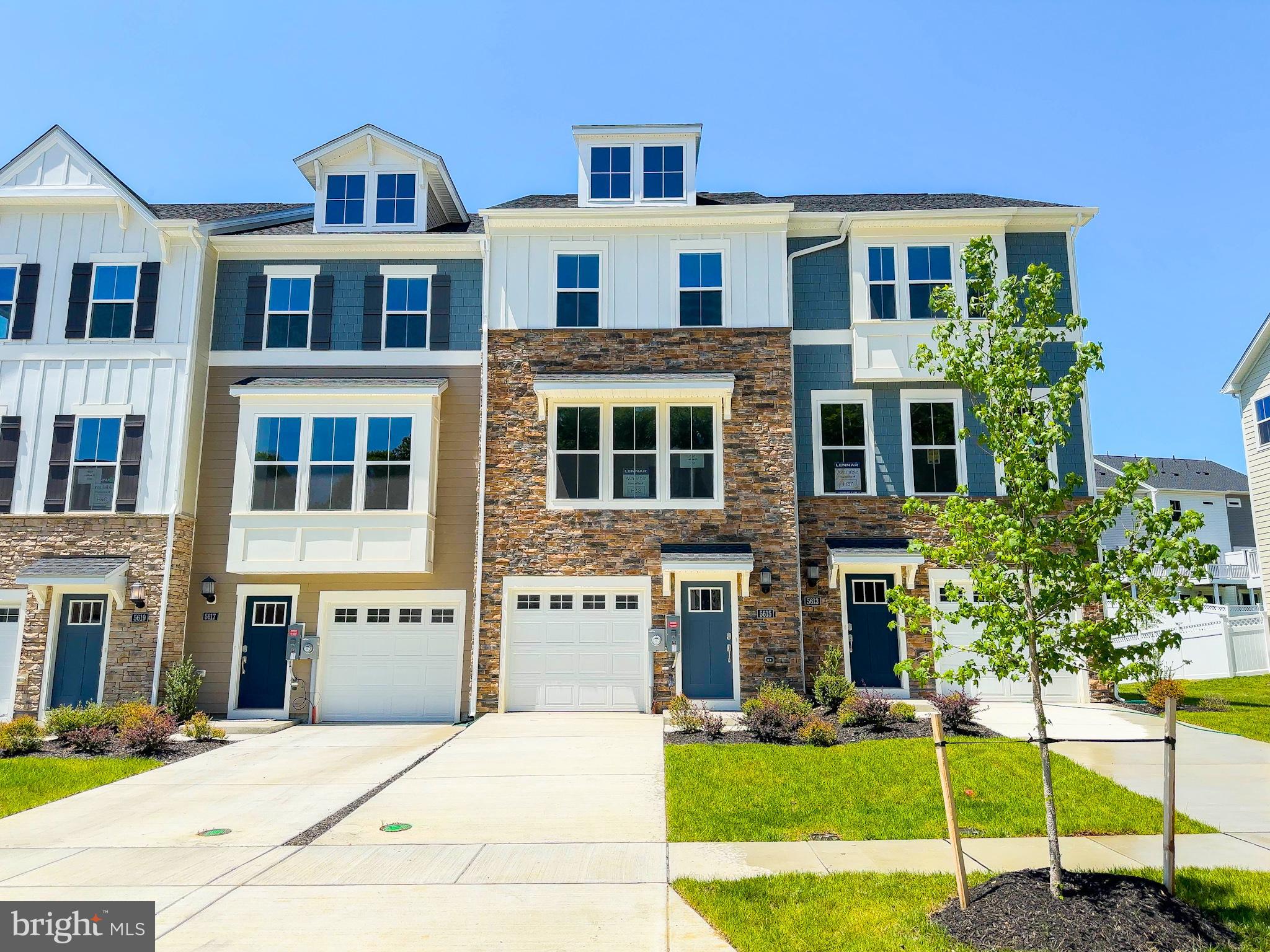 WHITE PLAINS - Residential