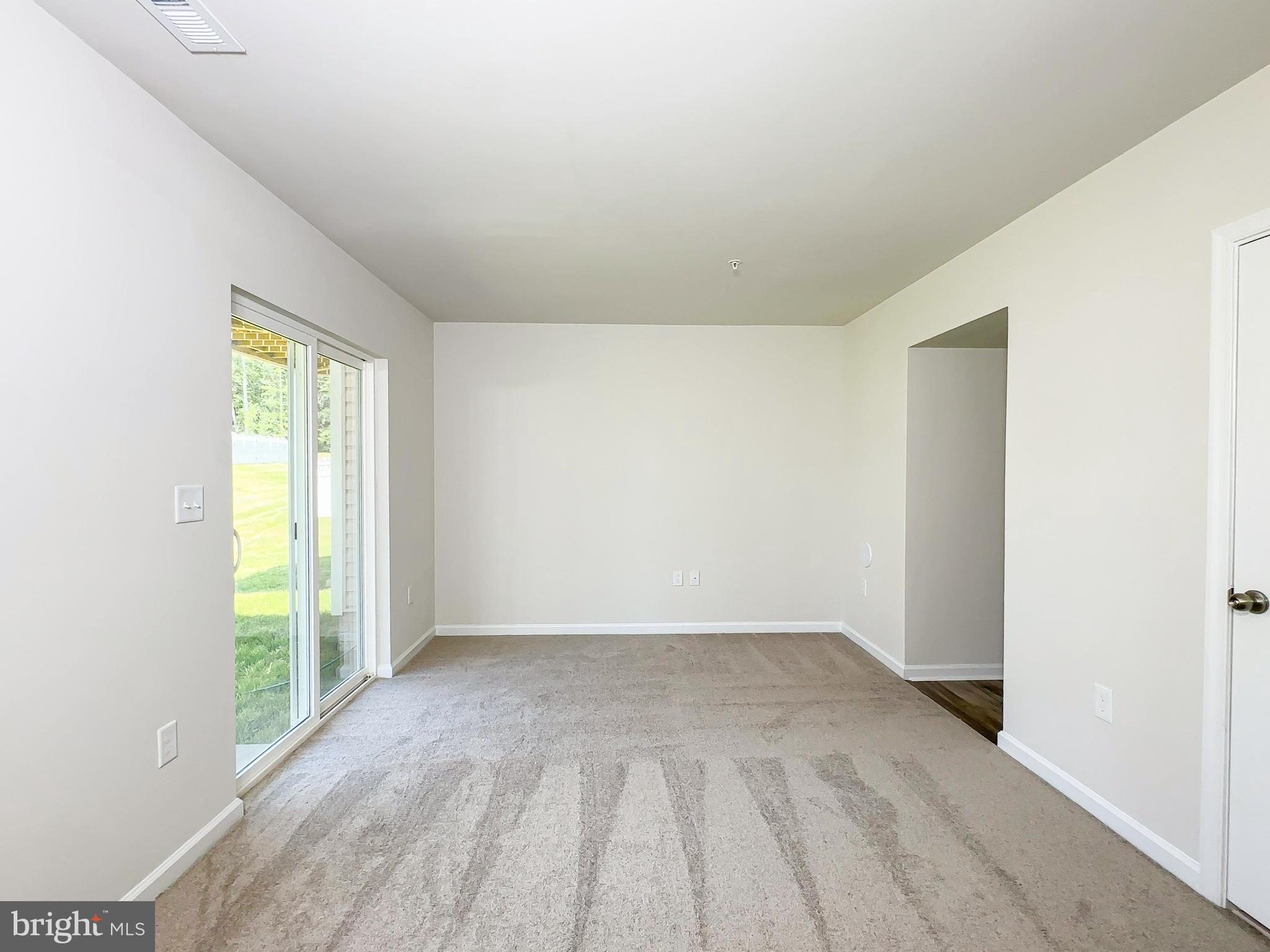 WHITE PLAINS - Residential