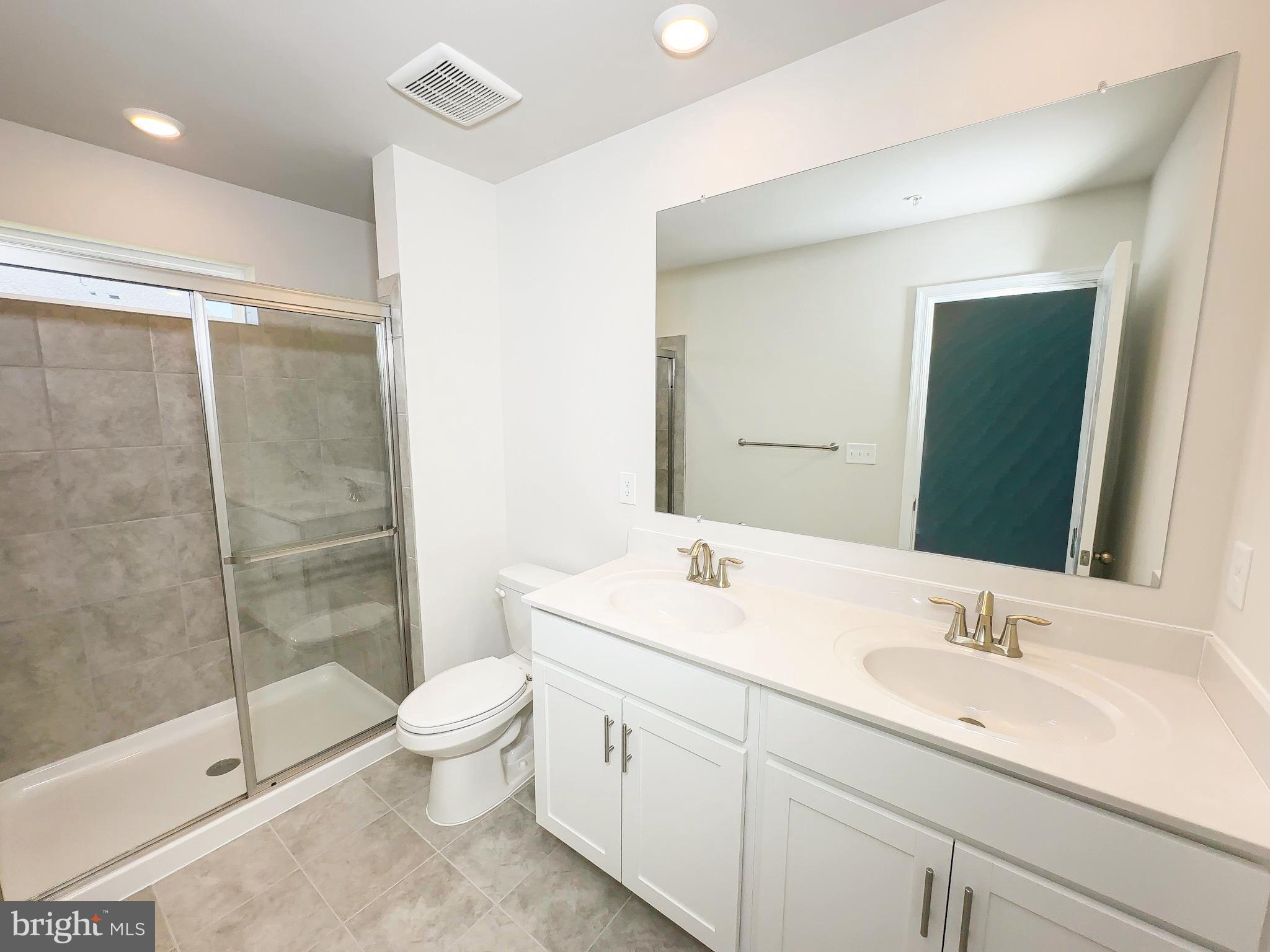 WHITE PLAINS - Residential