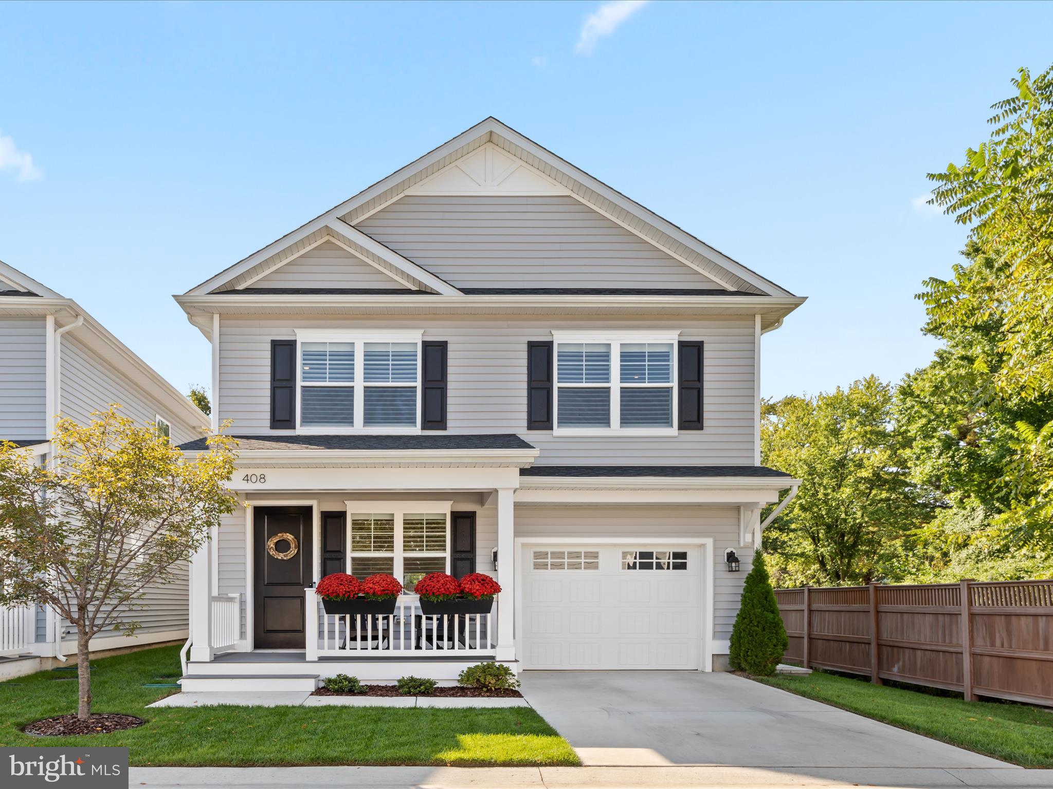 ST. MICHAELS POINTE - Residential