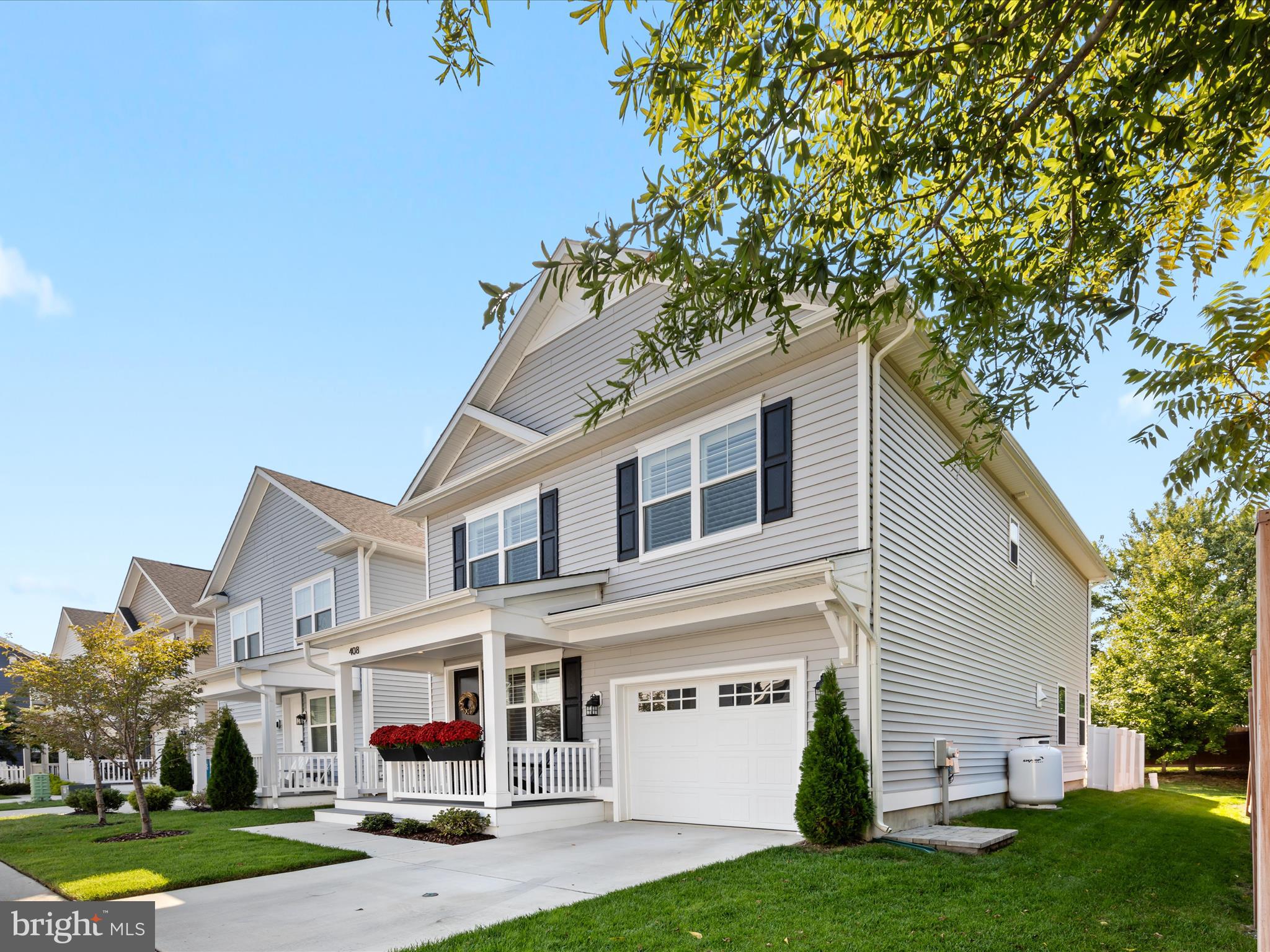 ST. MICHAELS POINTE - Residential