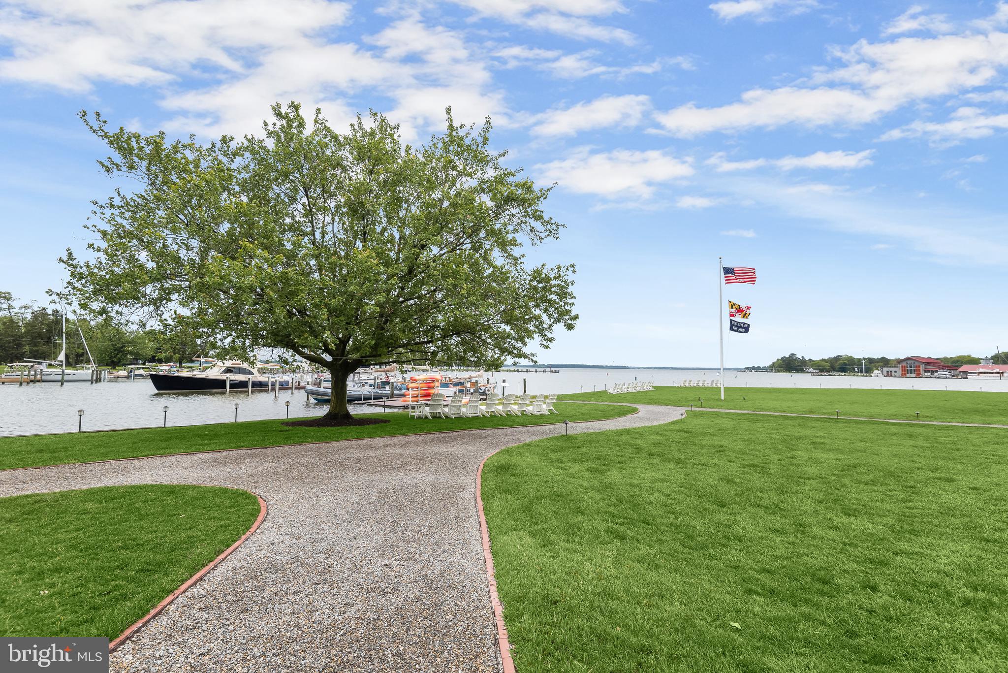 ST. MICHAELS POINTE - Residential