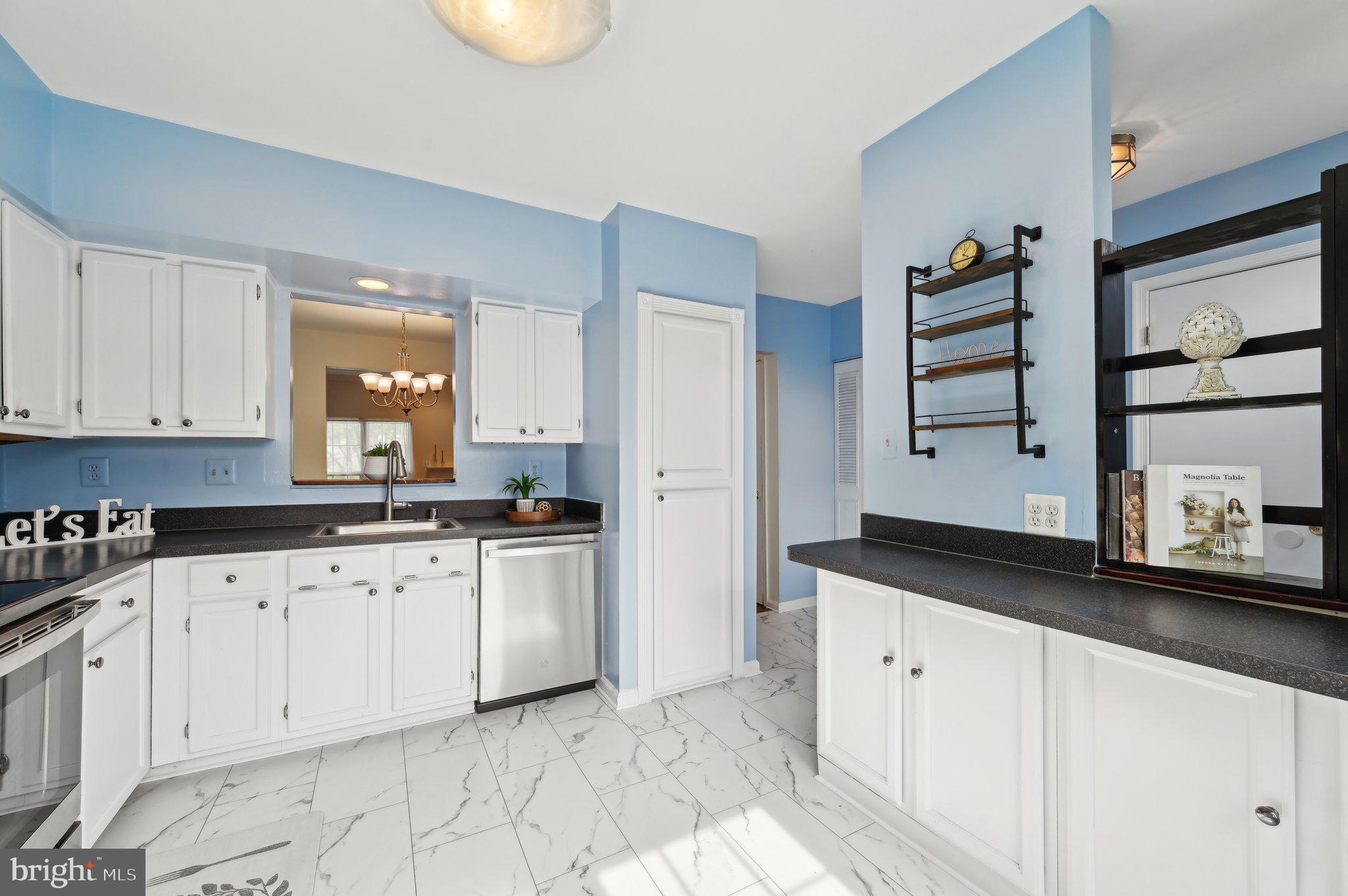 SILVER SPRING CNTRY CLUB - Residential
