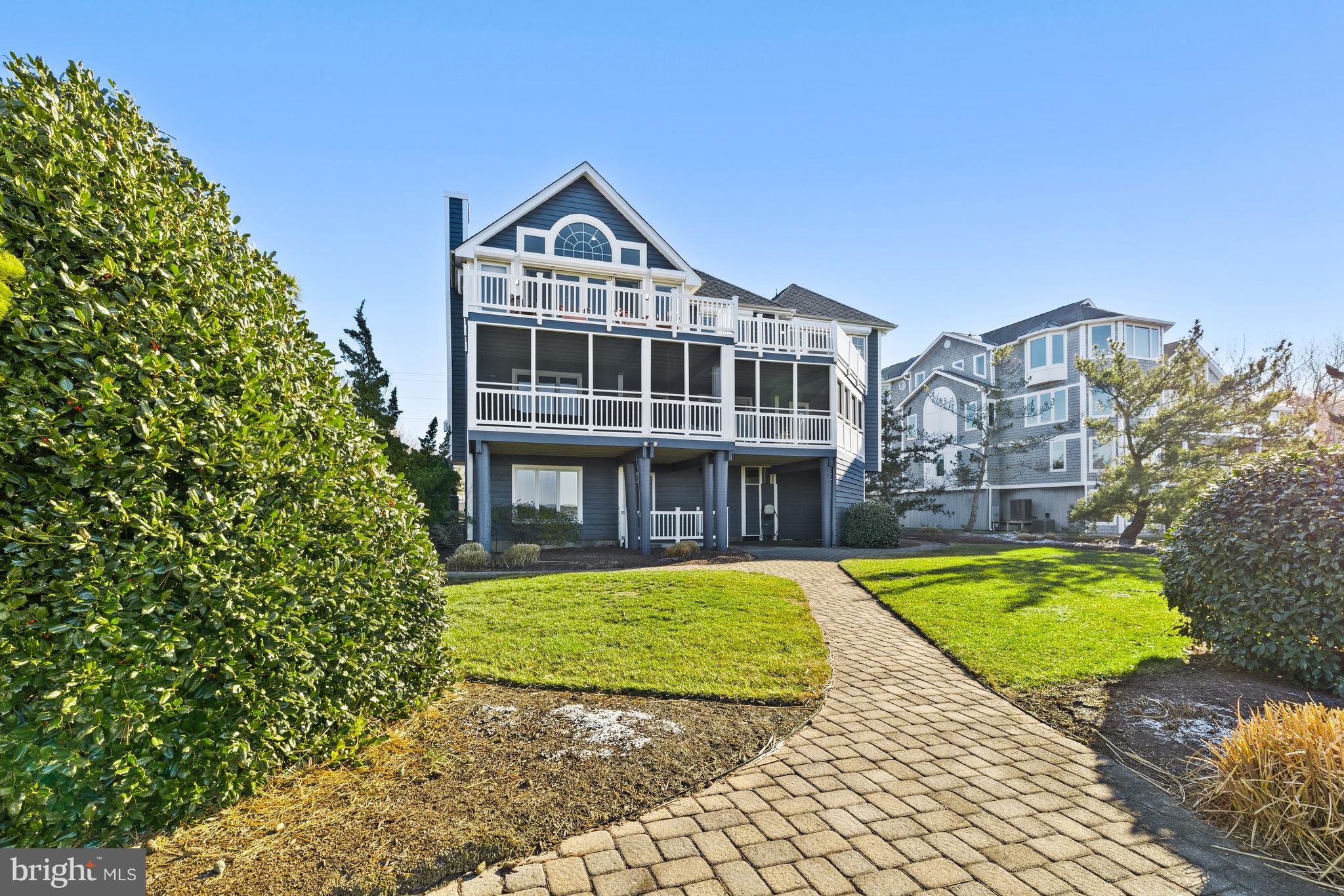 MAISONS SUR-MER - Residential