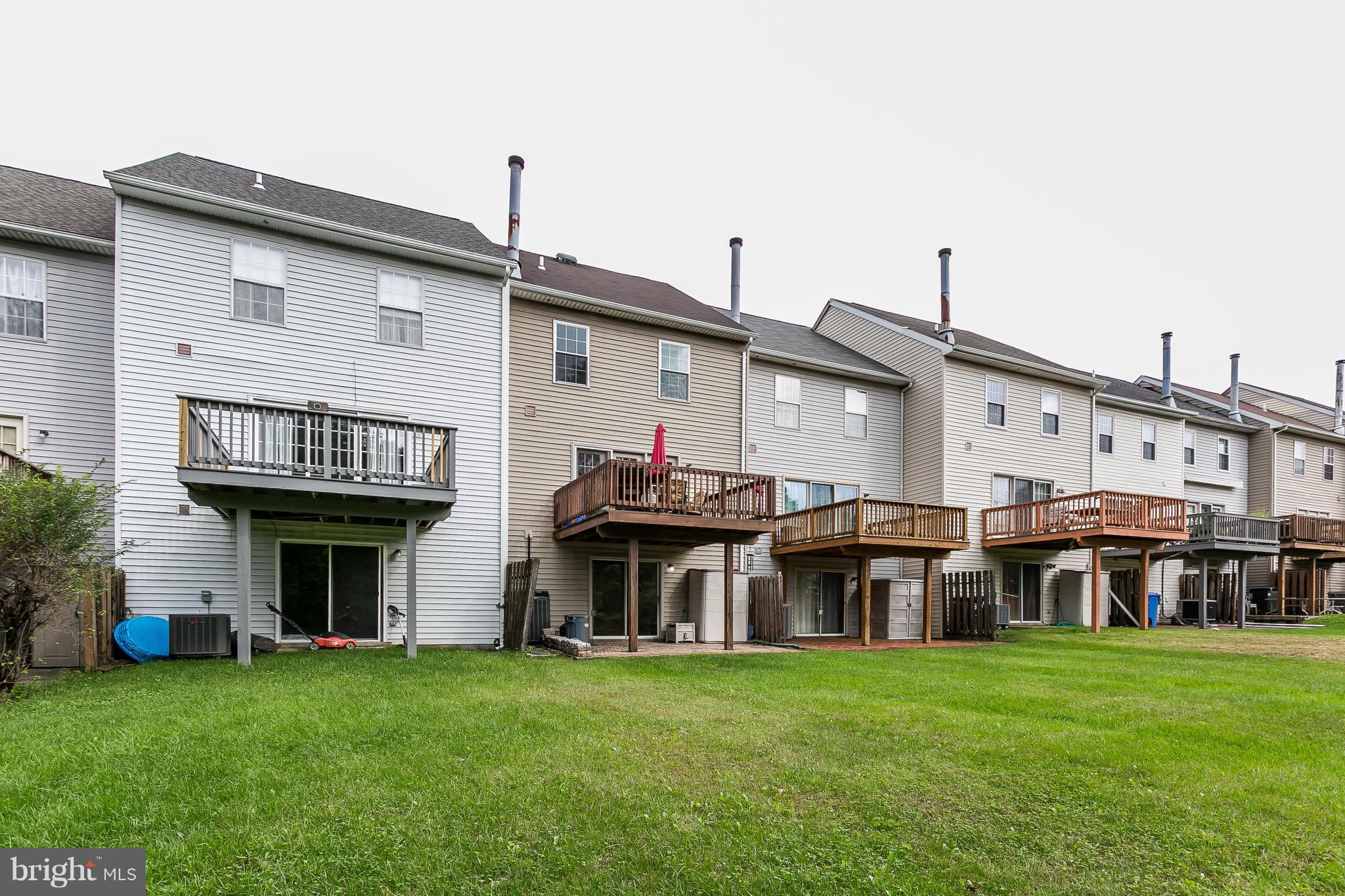 CROMWELL STATION - Residential