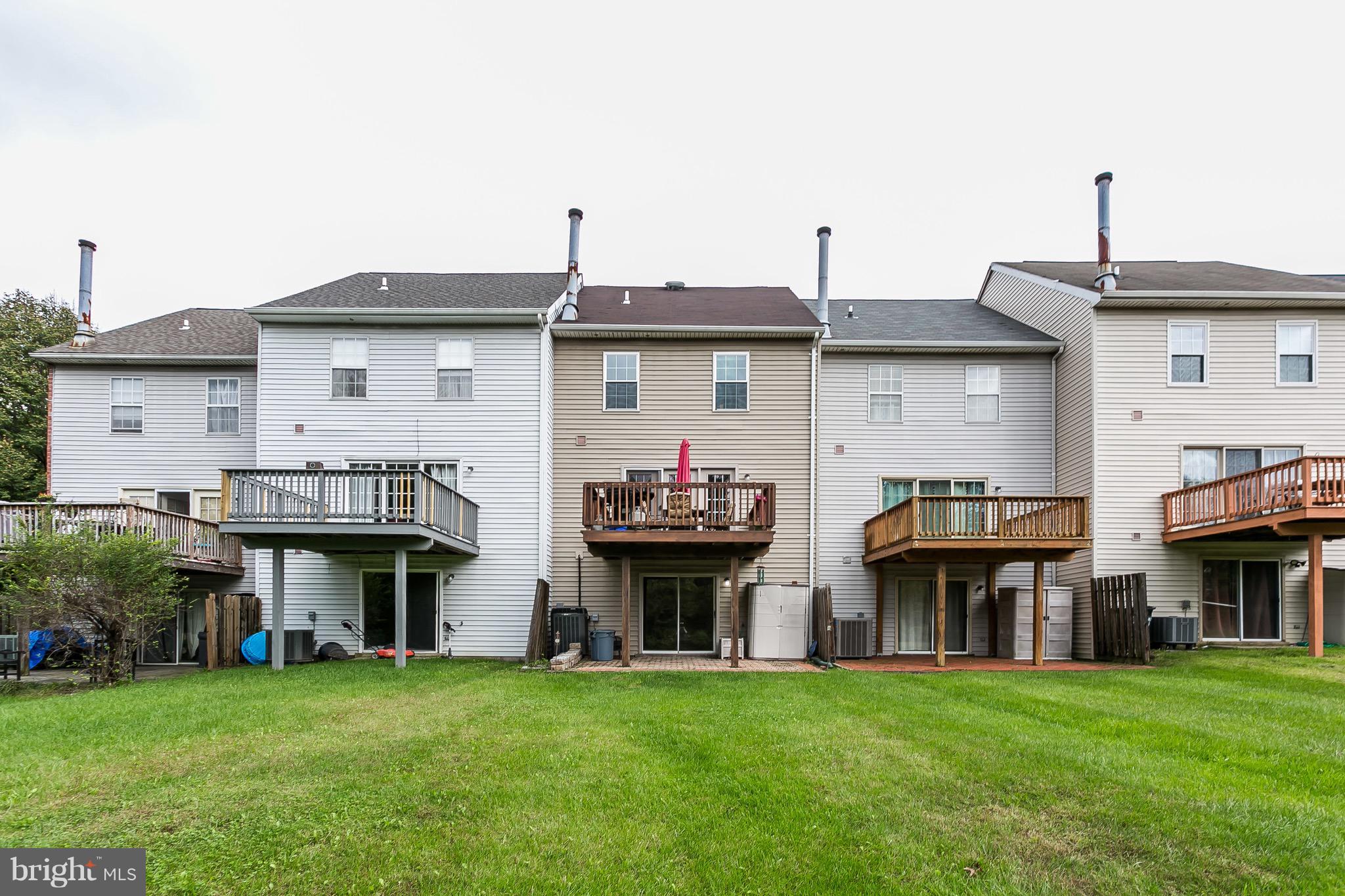 CROMWELL STATION - Residential